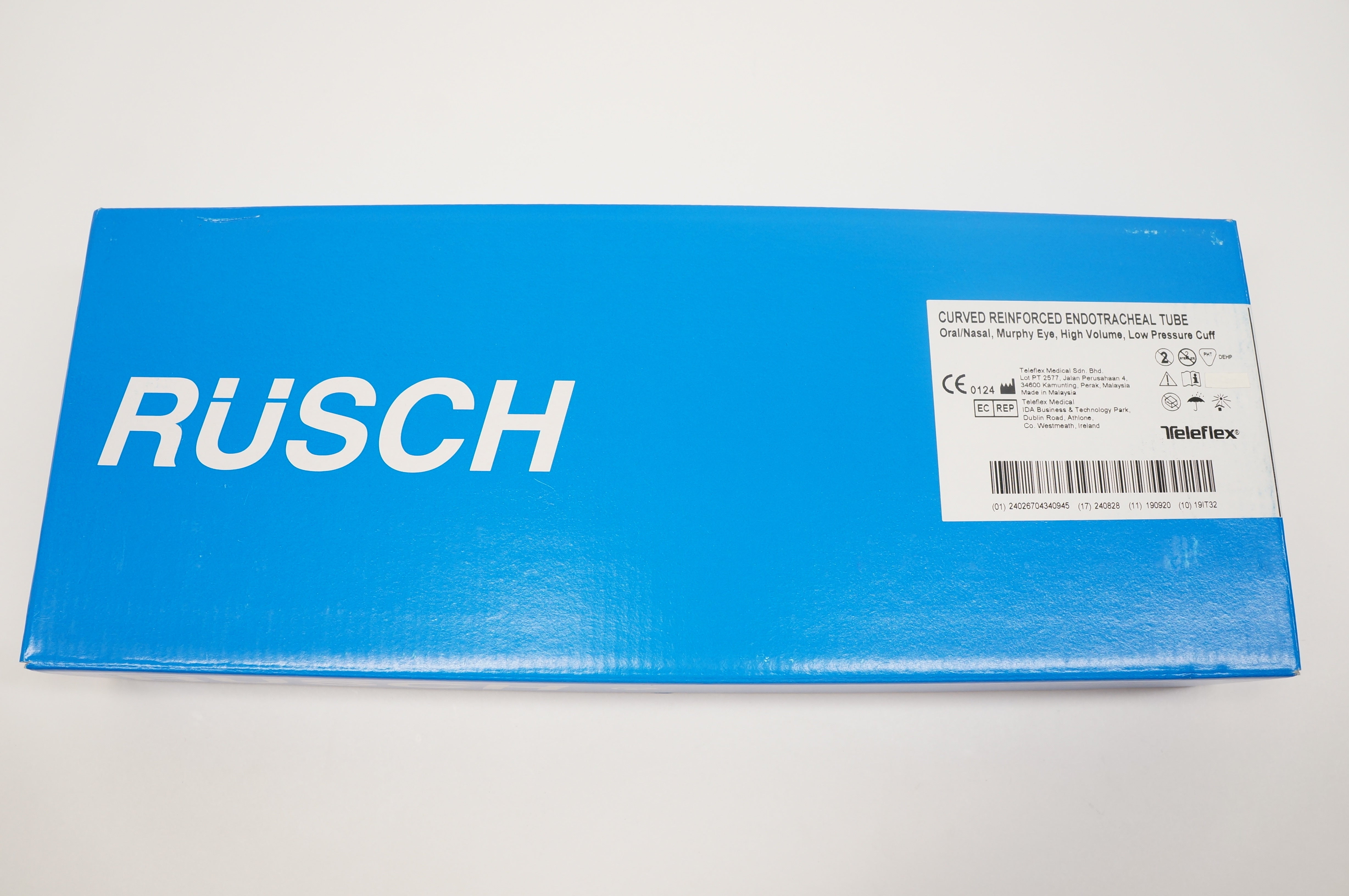 Teleflex 103902060 Curved Reinforced Endotracheal Tube 6.0mm x 8.4mm - Box of 5