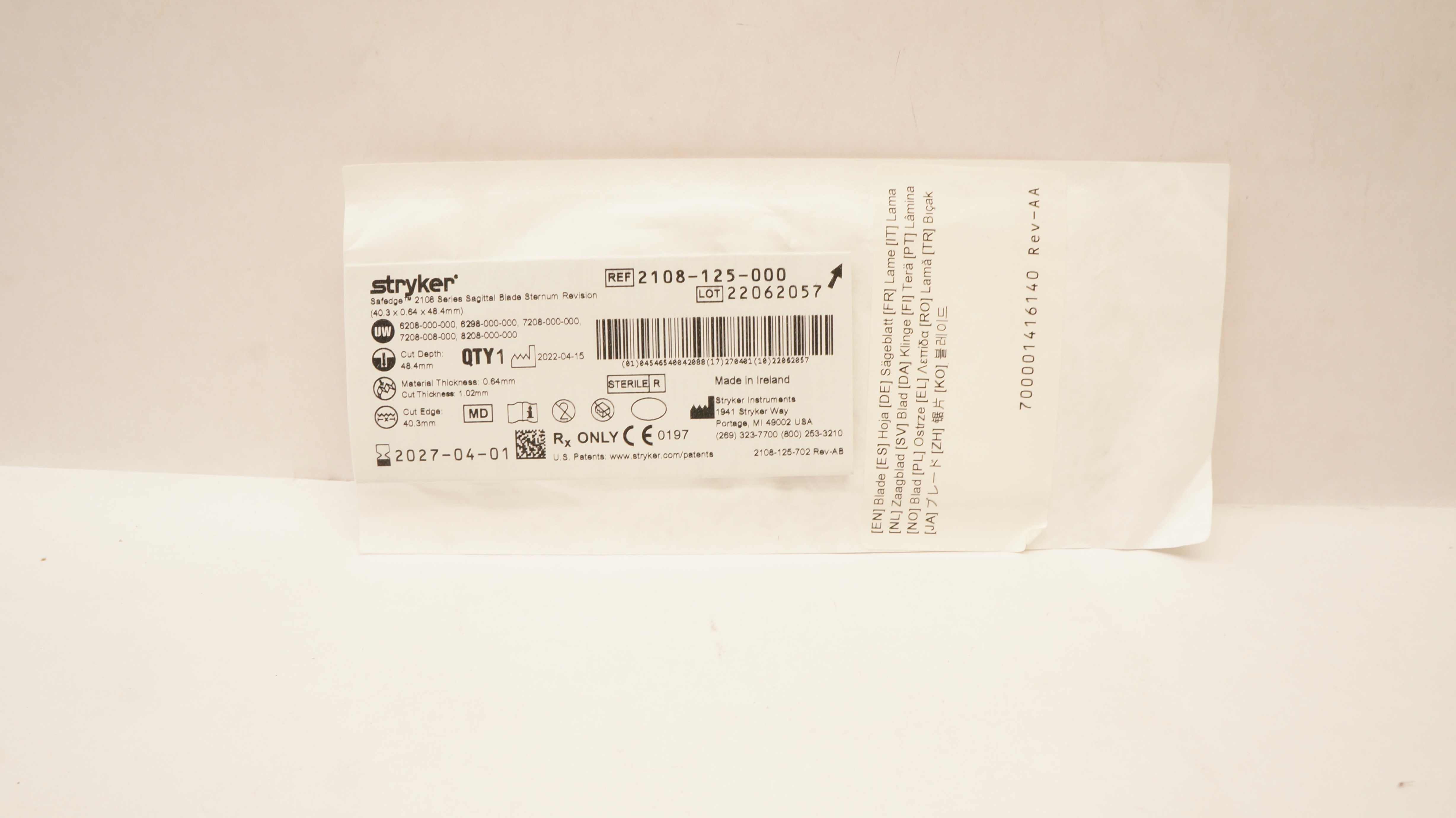 Stryker 2108-125-000 Safedge Sagittal Blade Sternum Revision 40.3 x 0.64 x48.4mm