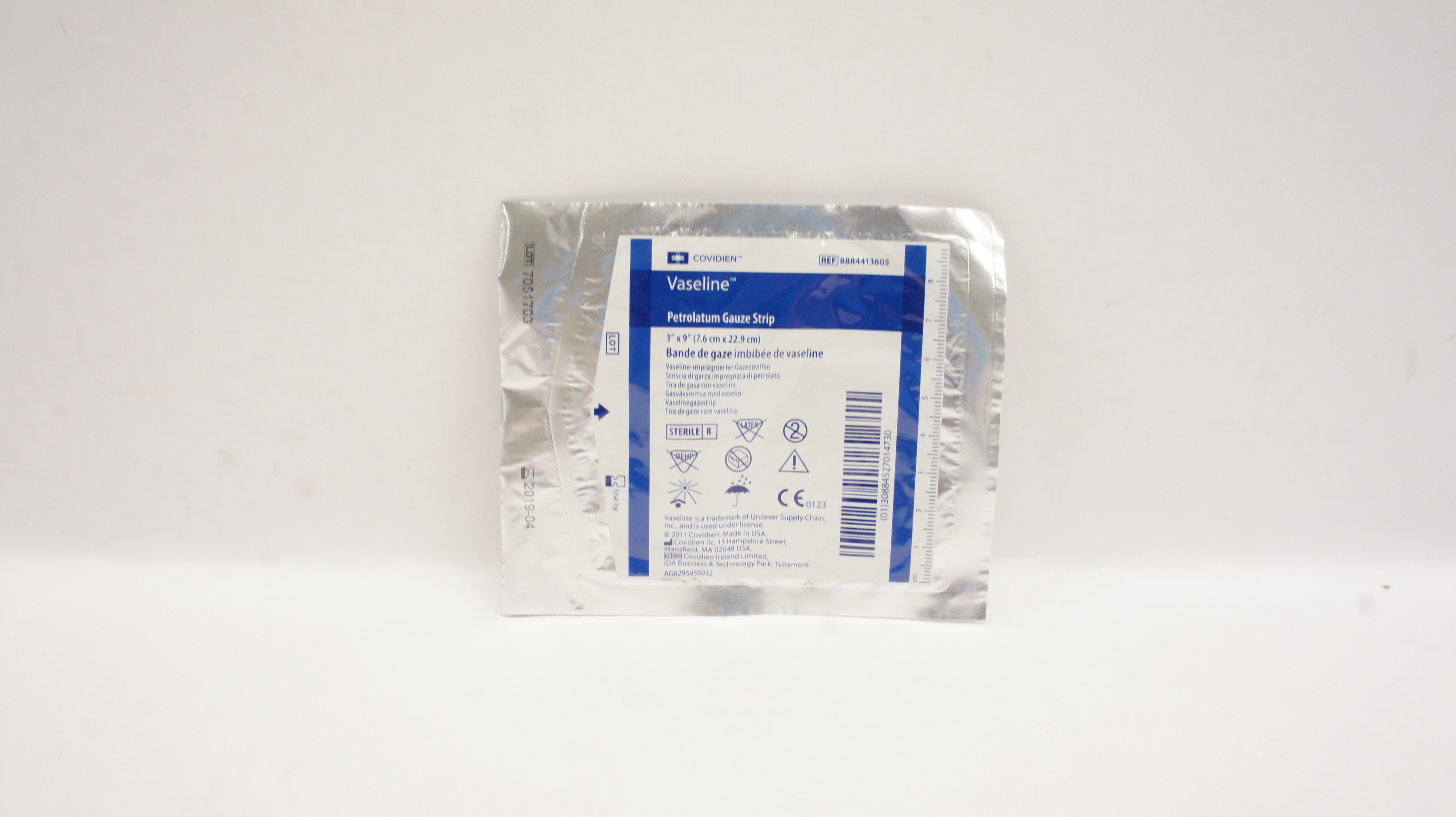 Covidien 8884413605 Vaseline Petrolatum Gauze Strip 3 x 9inch (x)