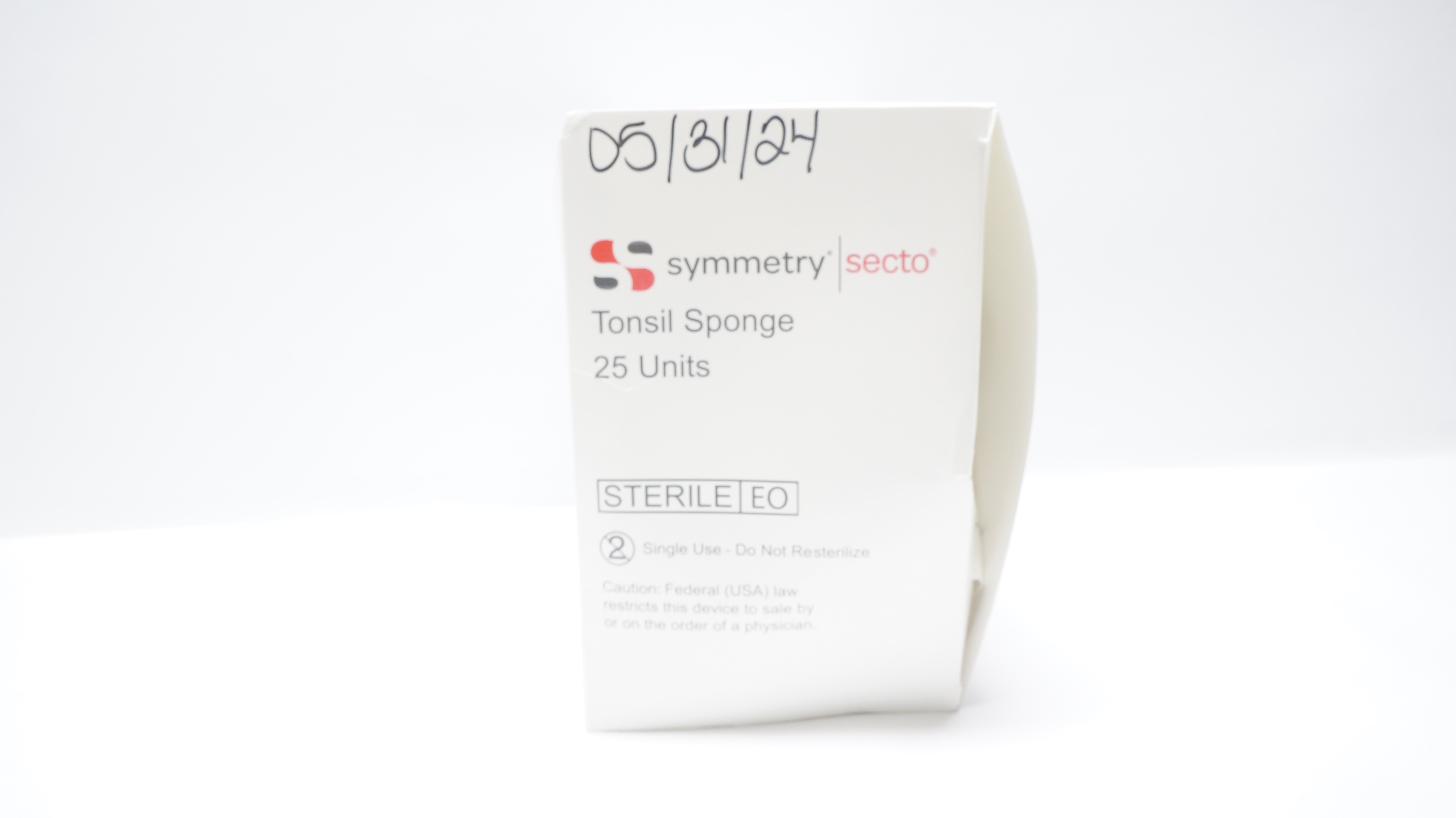 Symmetry 81-1011 Secto Tonsil Sponge Medium Unit of 5 Sponges (x) - Box of 12