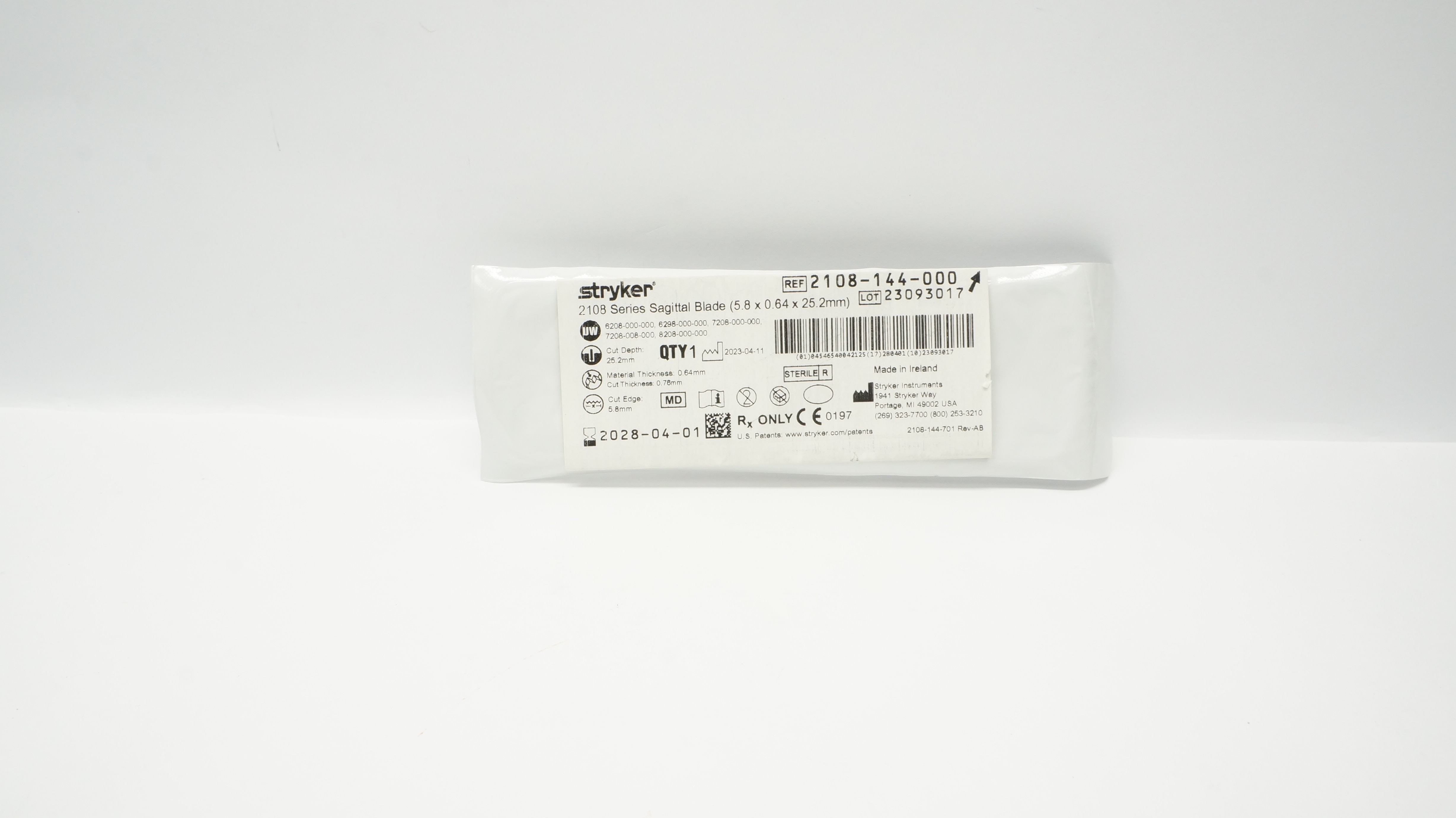 Stryker 2108-144-000 Sagittal Blade 5.8 x 0.64 x 25.2mm