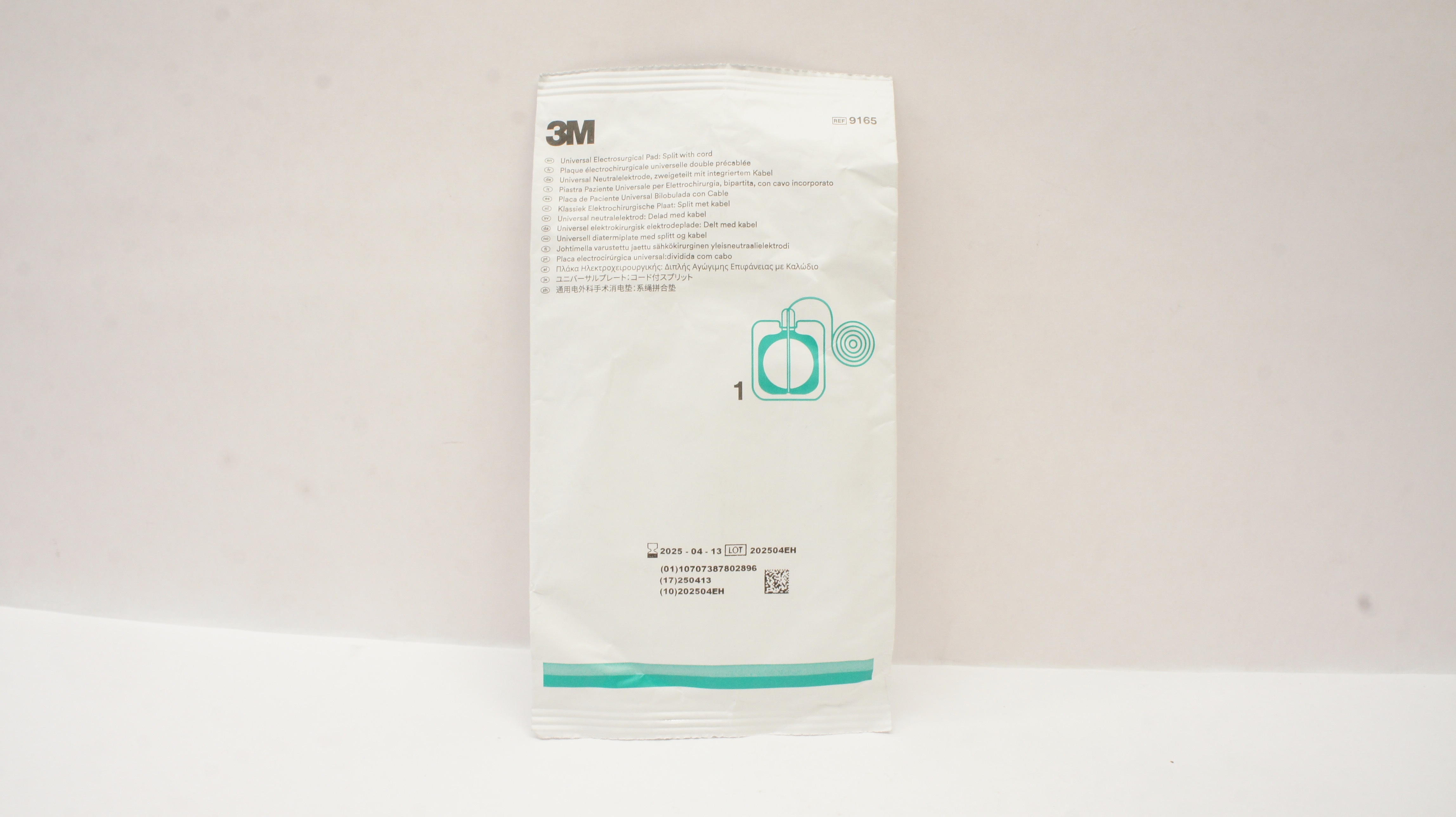 3M 9165 Universal Electrosurgical Pad, Split W/Cord