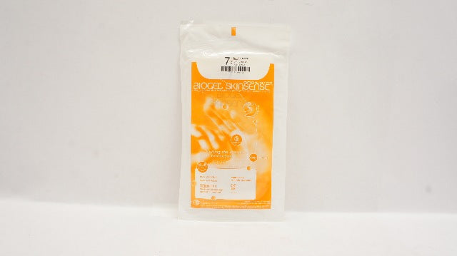 Molnlycke 31475 Biogel Skinsense Polychloroprene Surgical Gloves, Size 7-1/2