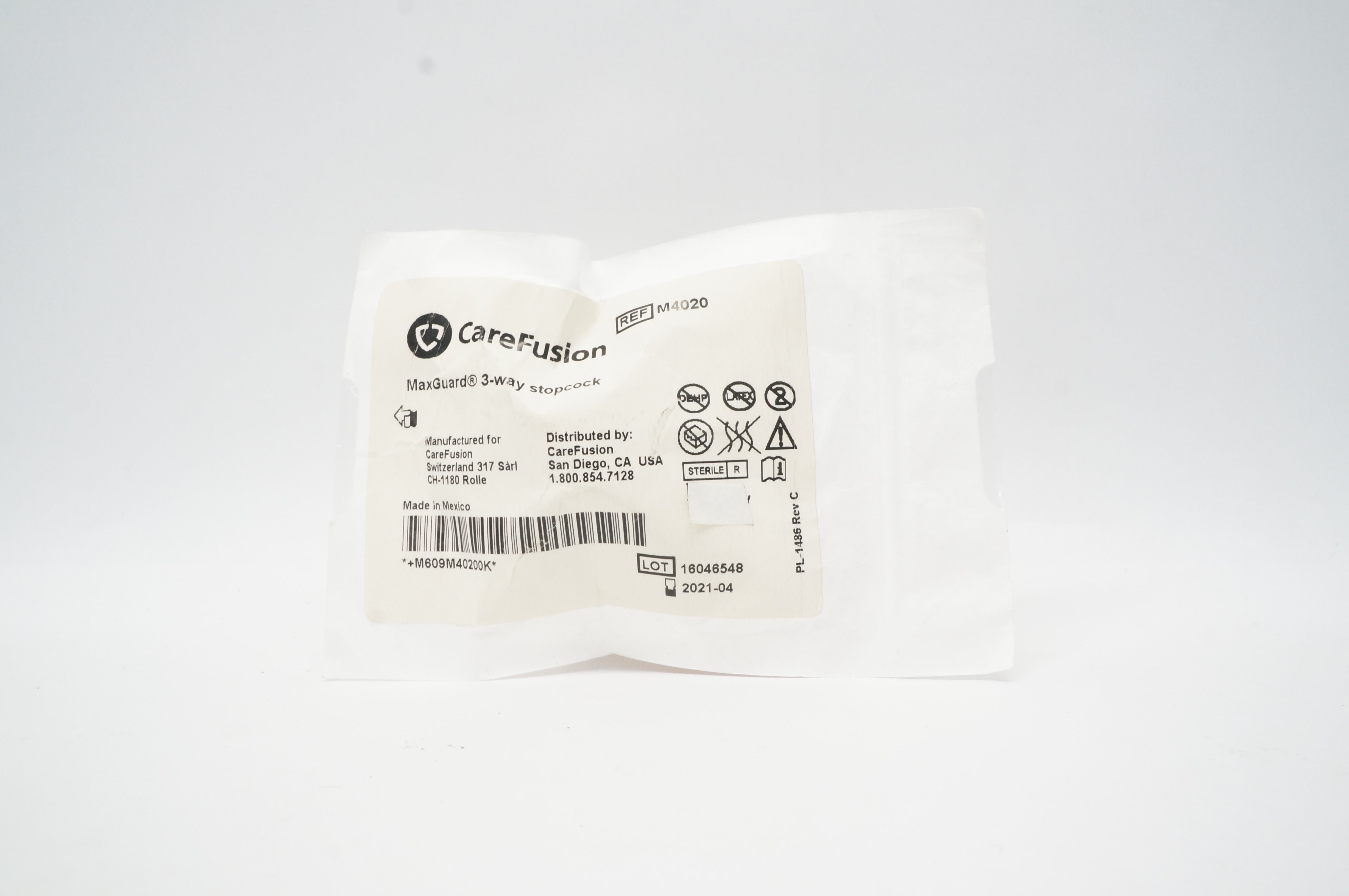 CareFusion M4020 MaxGuard 3-Way Stopcock