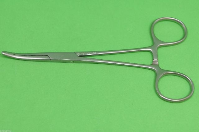 Columbia Forceps Hemo Kelly 5.25-5.75 inch lg Slightly Curved Jaw Str Hdl Crs