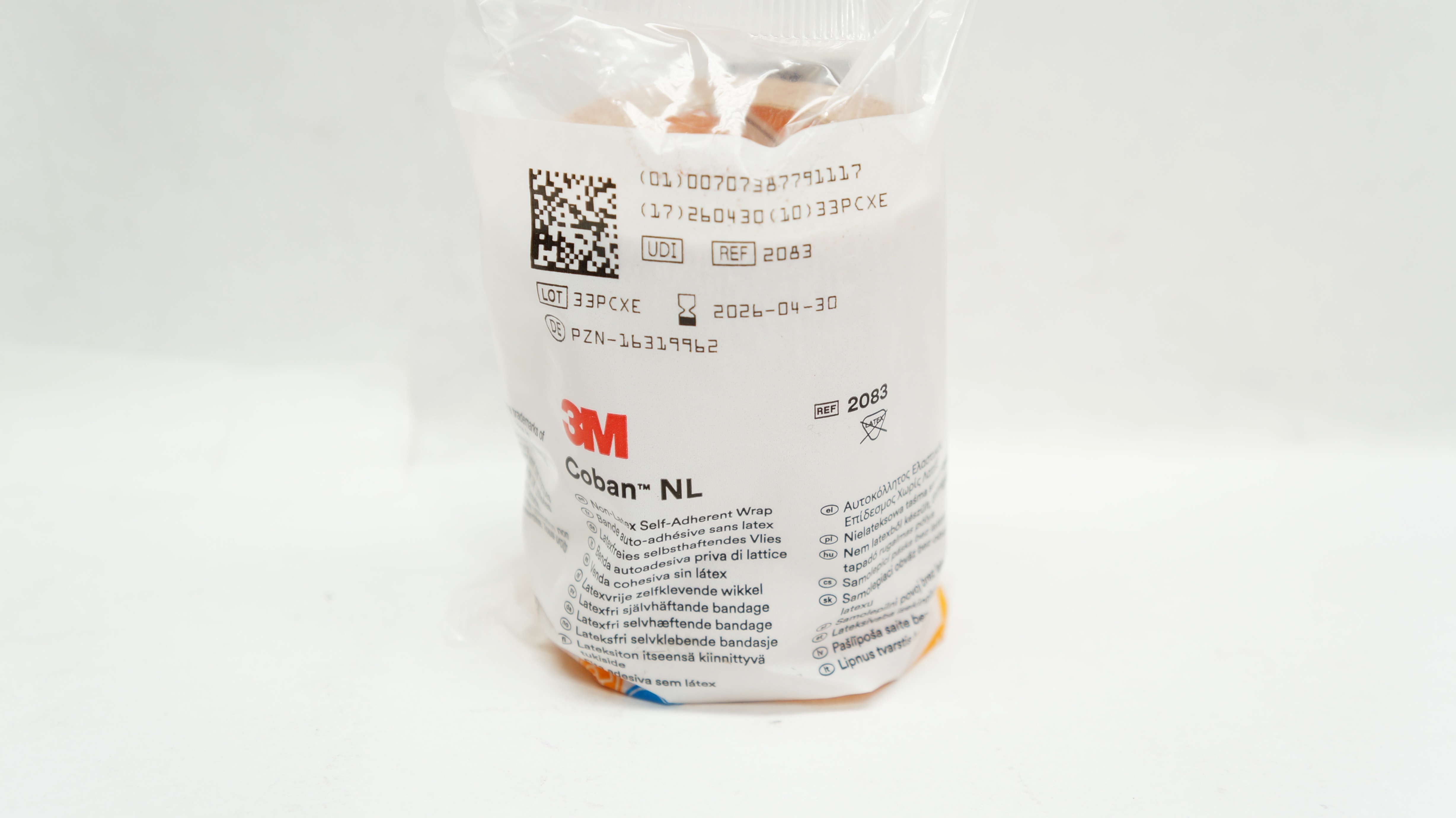 3M 2083 Coban NL Non-Latex Self-Adherent Wrap 3 inch x 5 yd