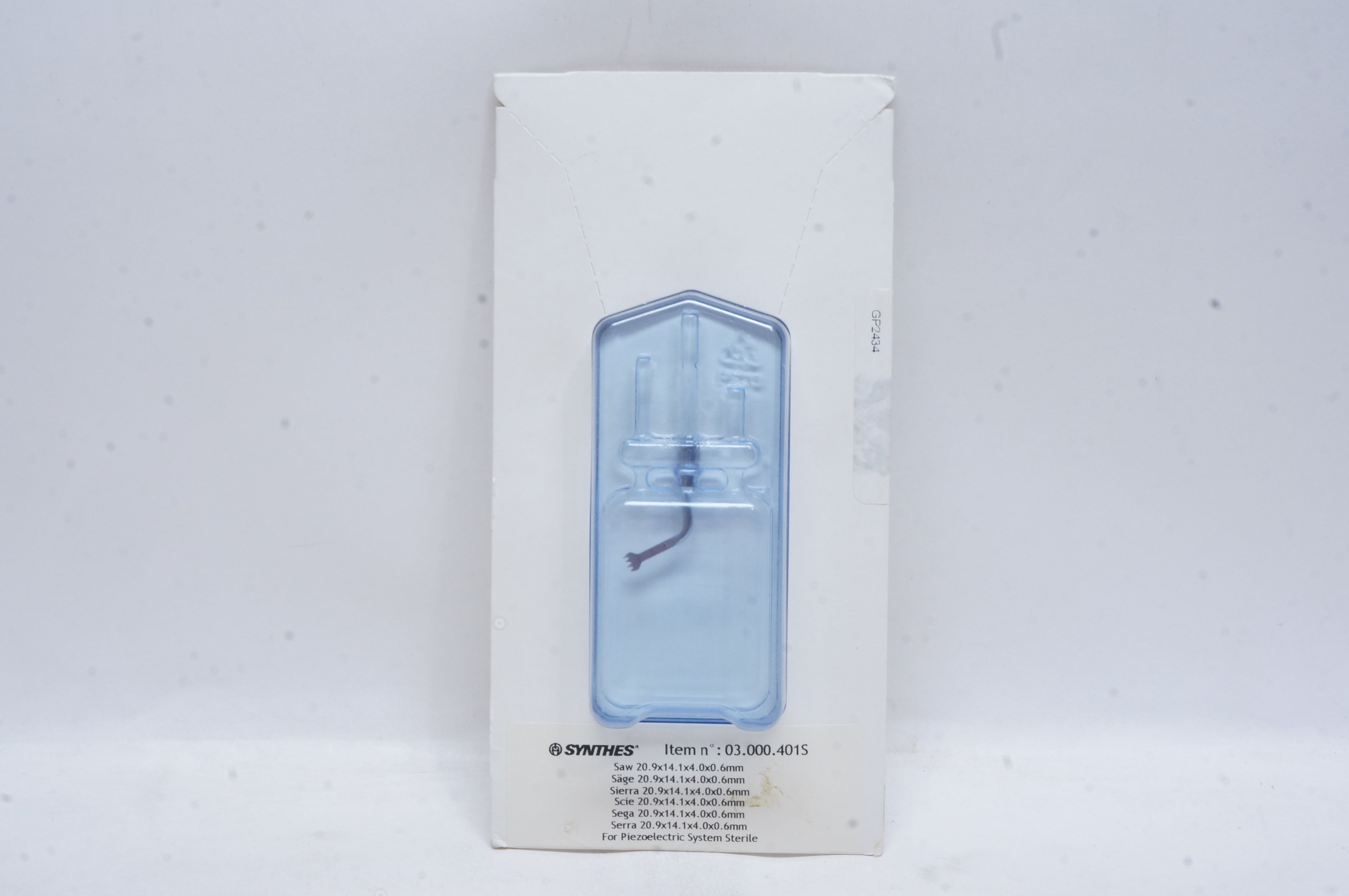 Synthes 03.000.401S Saw, 20.9 x 14.1 x. 4.0 x 0.6mm (x)