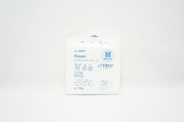 Cardinal Health N8831 Flexam Sterile Powder-Free Nitrile Exam Gloves, Medium (x)