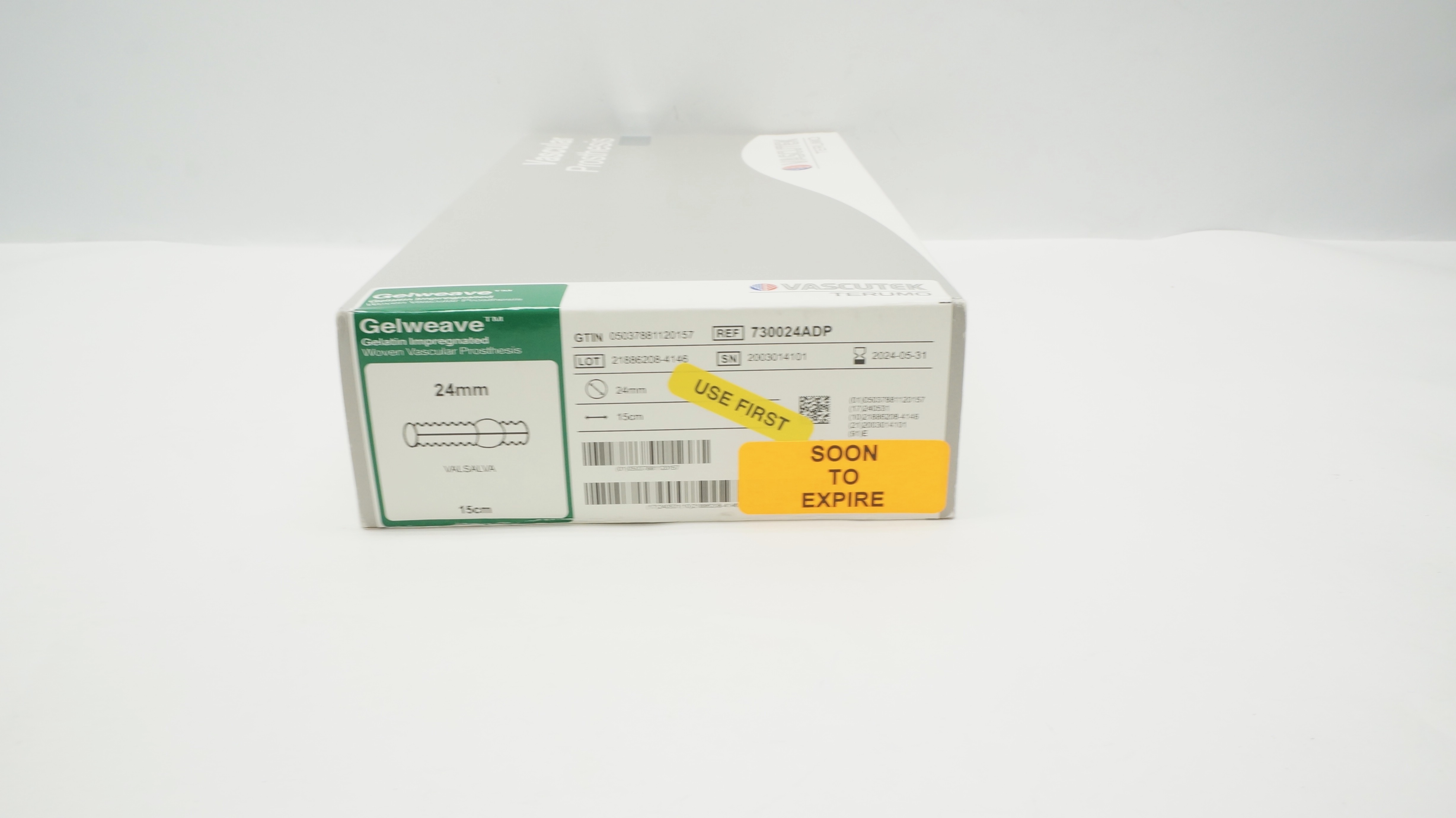 Terumo 730024ADP Gelweave Gelatin Impregnated Vascular Prosthesis 24mm x 15cm(x)