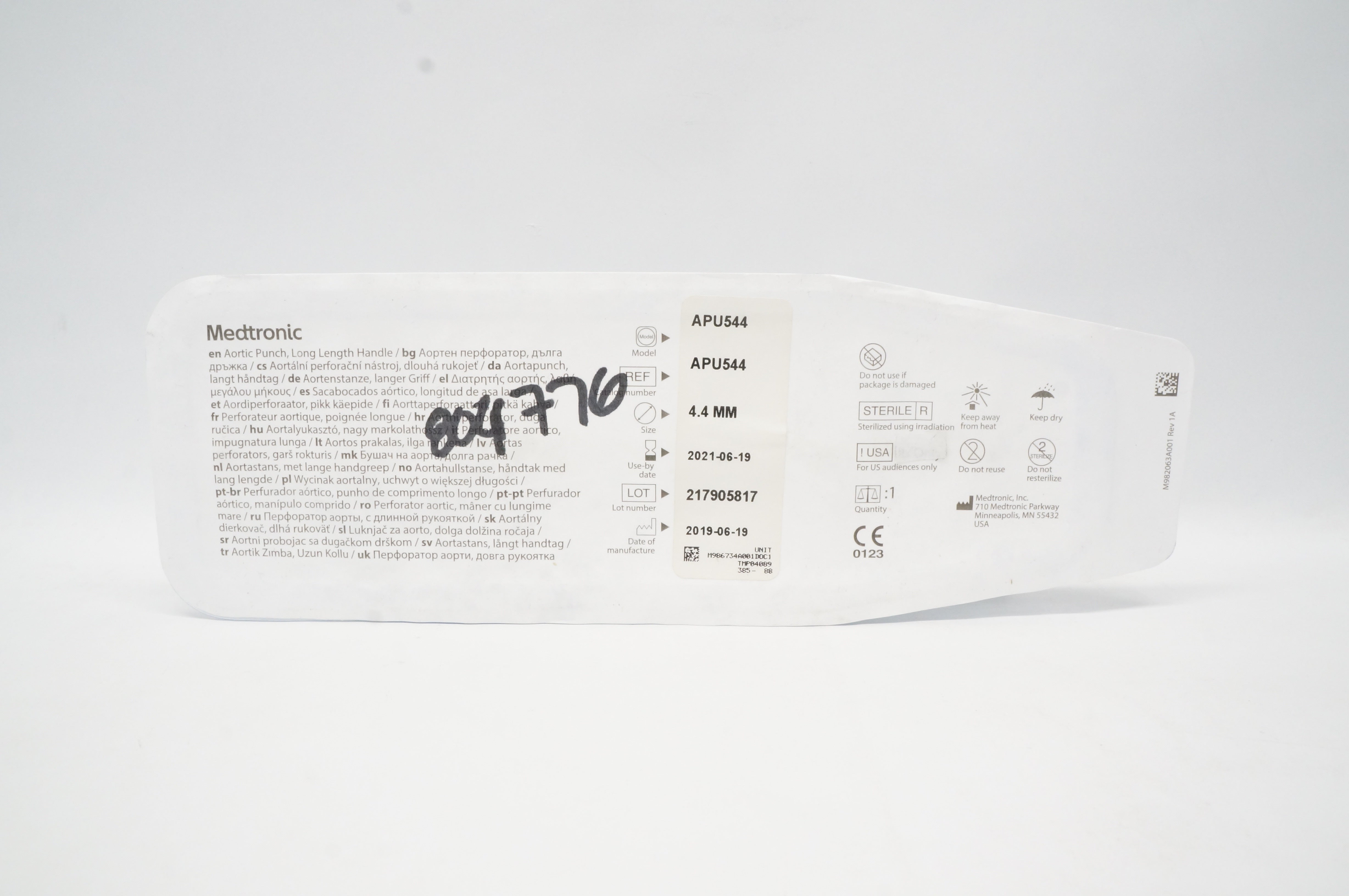 Medtronic APU544 Aortic Punch, Long Length Handle 4.4mm (x)