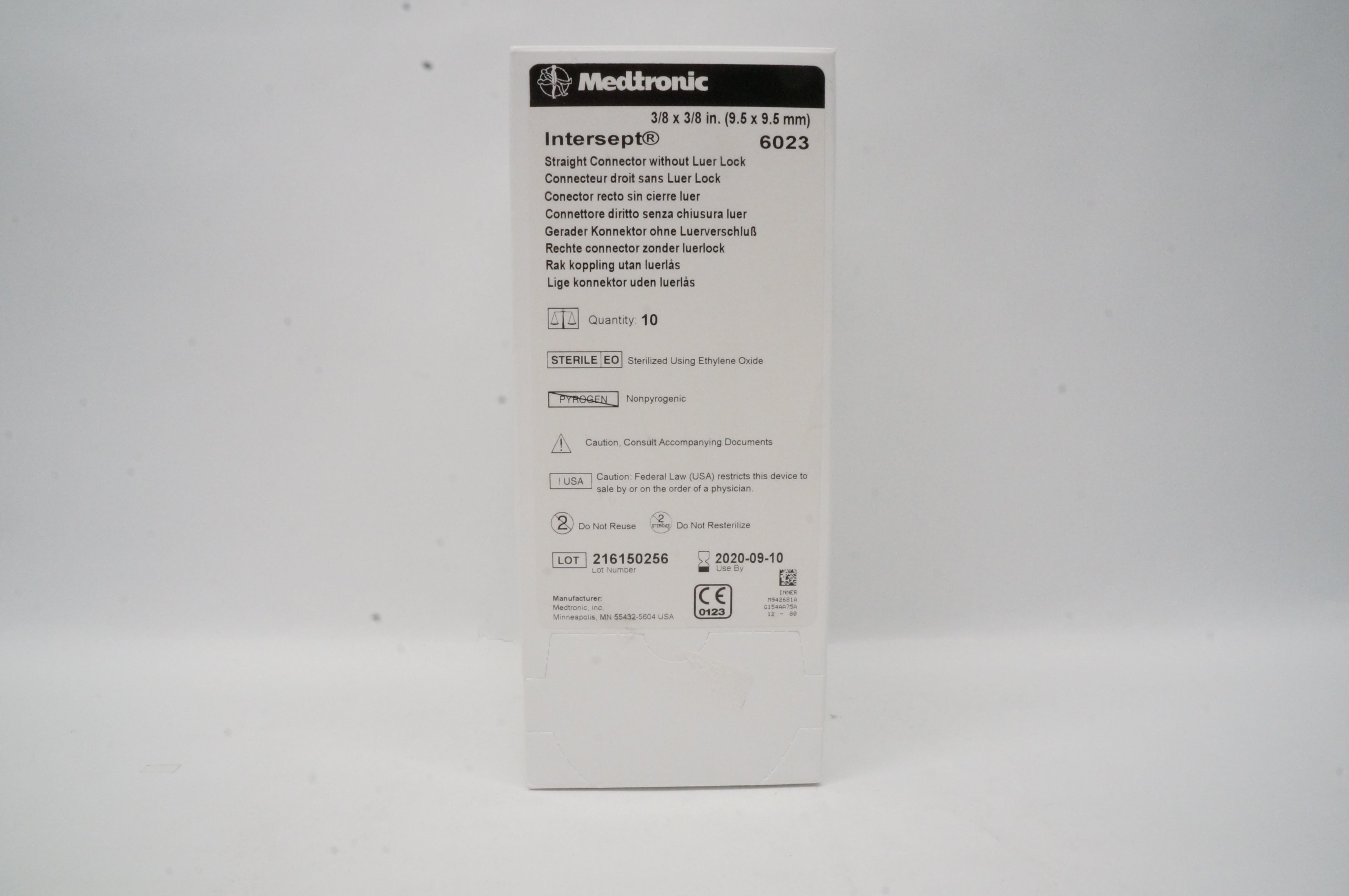 Medtronic 6023 Intersept Straight Connector Without Luer Lock 3/8 x 3/8 inch (x)