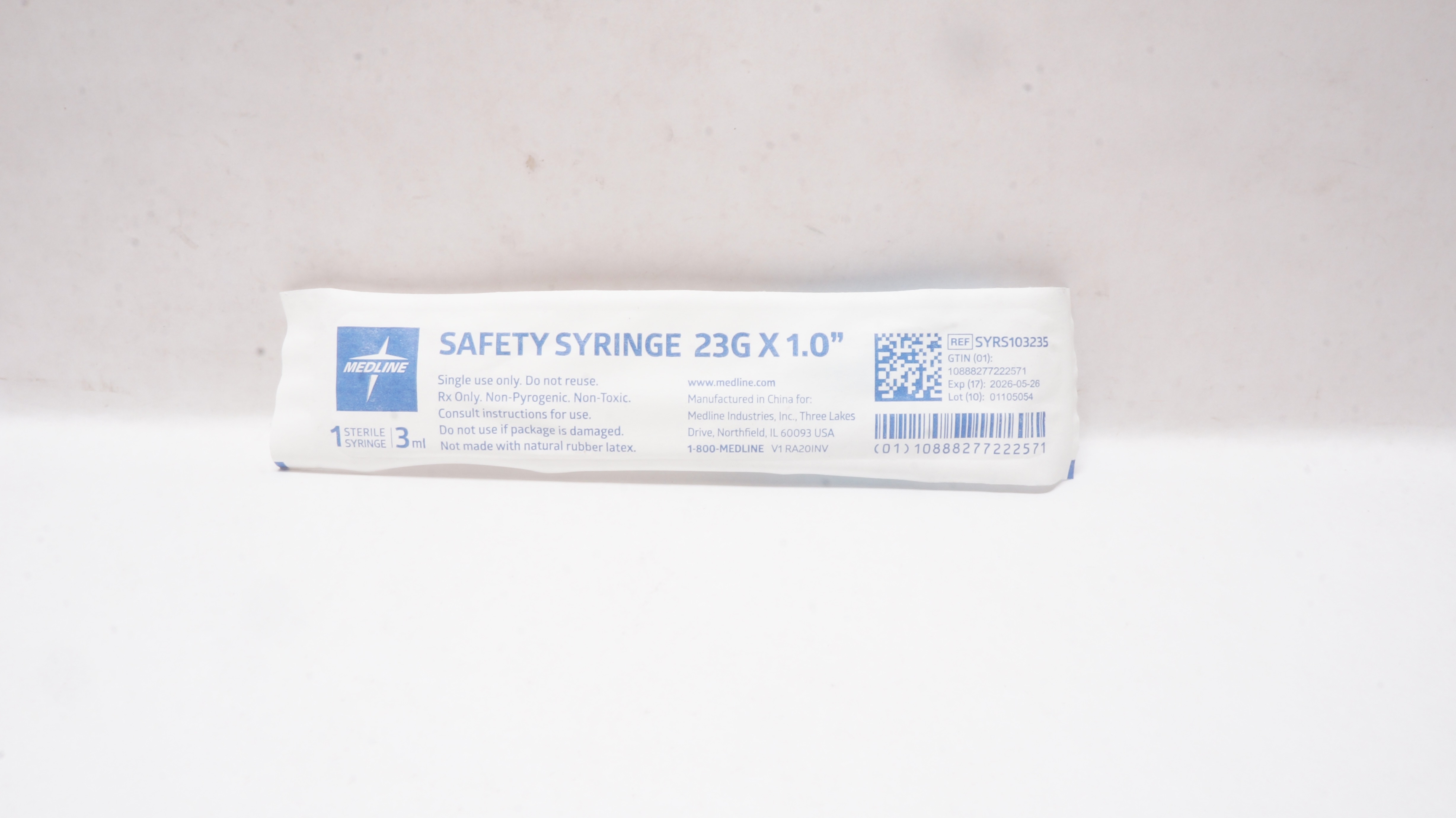 Medline SYRS103235 Safety Syringe 23G x 1.0In, 3ml