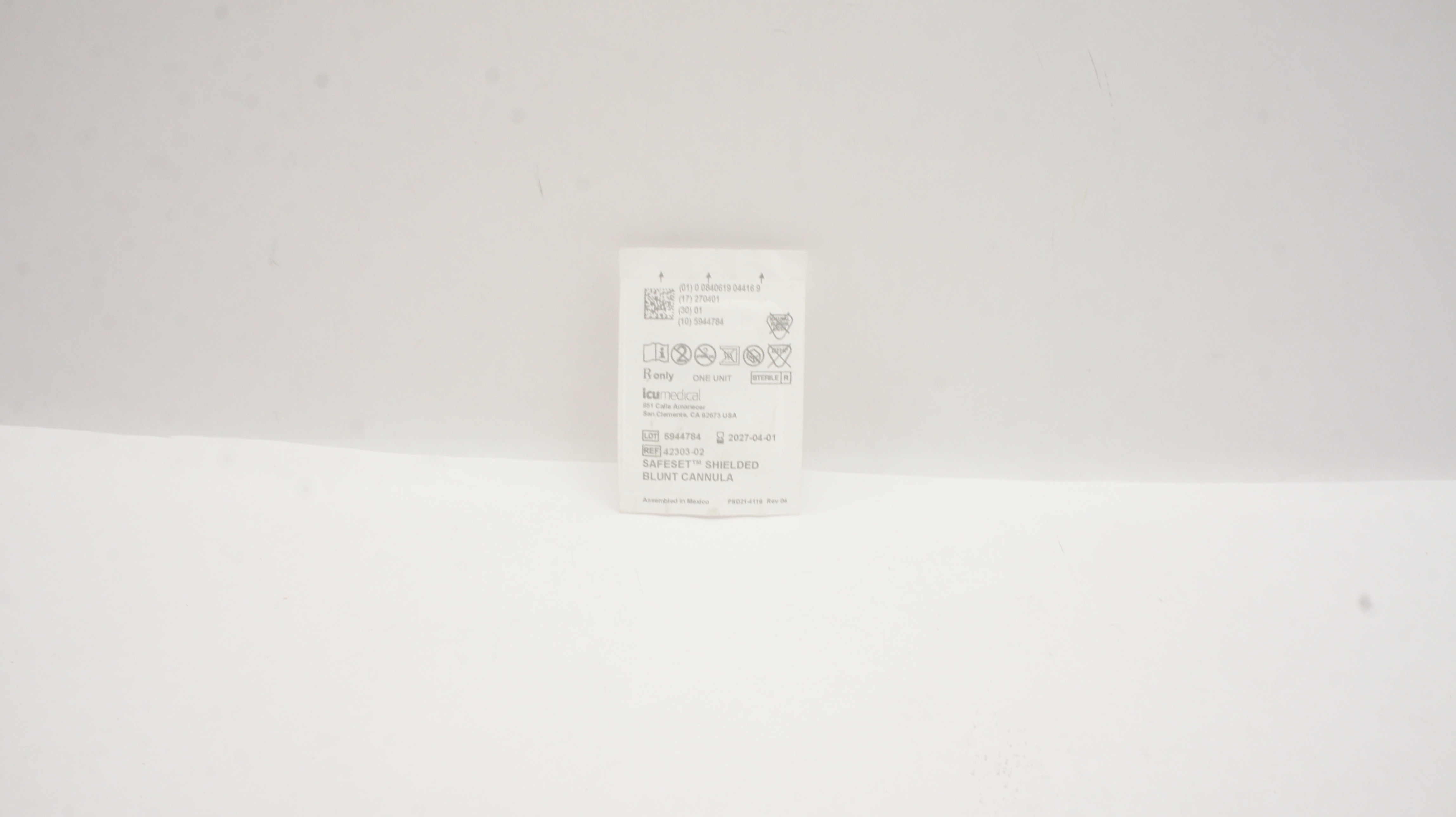 ICU Medical 42303-02 Safeset Shielded Blunt Cannula