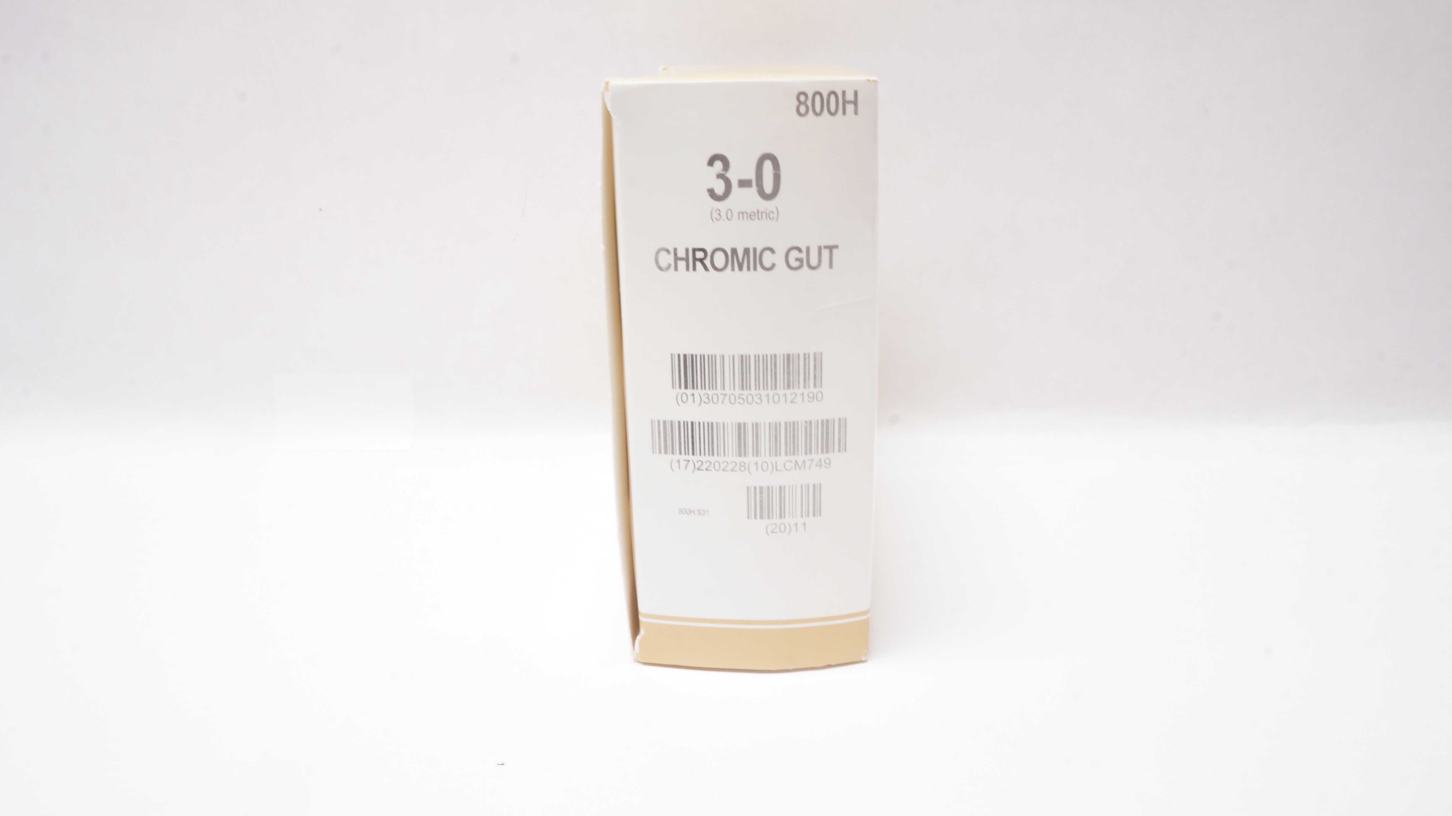 Ethicon 800H 3-0 CHROMIC GUT 27inch Stre. CT 40mm 1/2c Taper Ndle.(x) -Box of 31