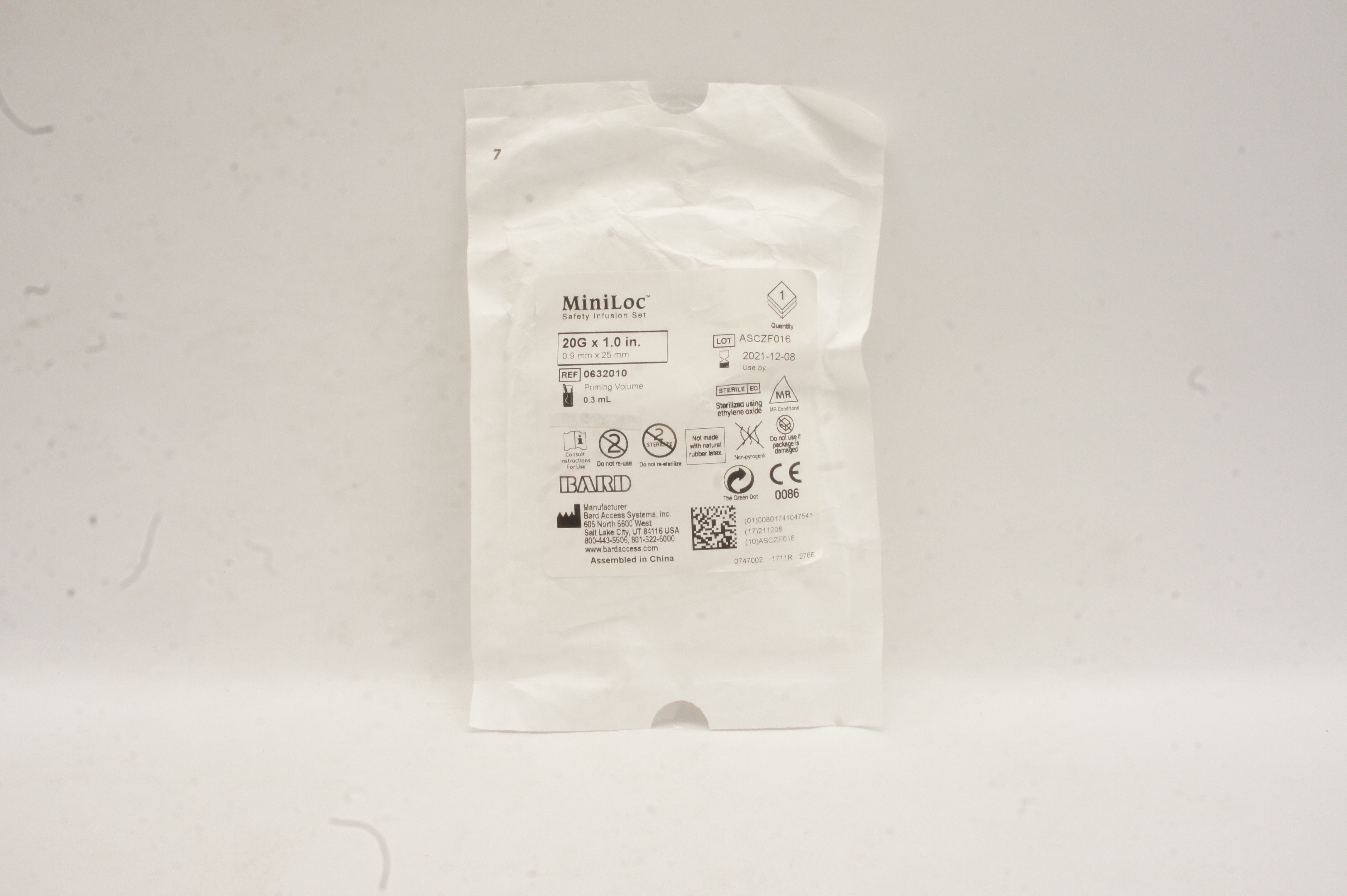 Bard 0632010 MiniLoc Safety Infusion Set 20G x 1.0inch, Priming Volume 0.3mL (x)