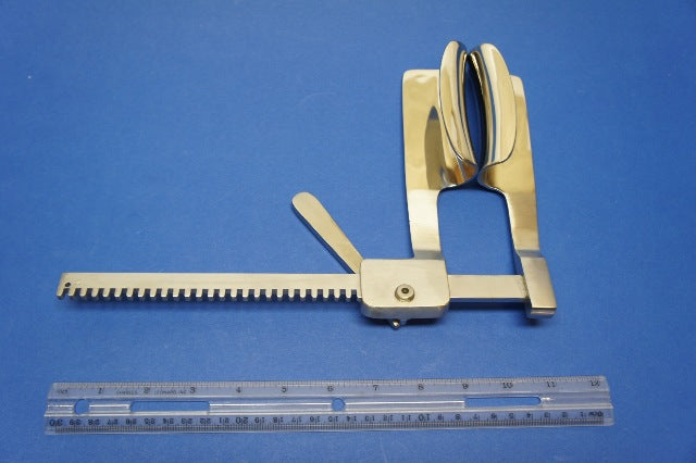 Alan Scott Finochietto Rib Spreader Retractor 11.5in