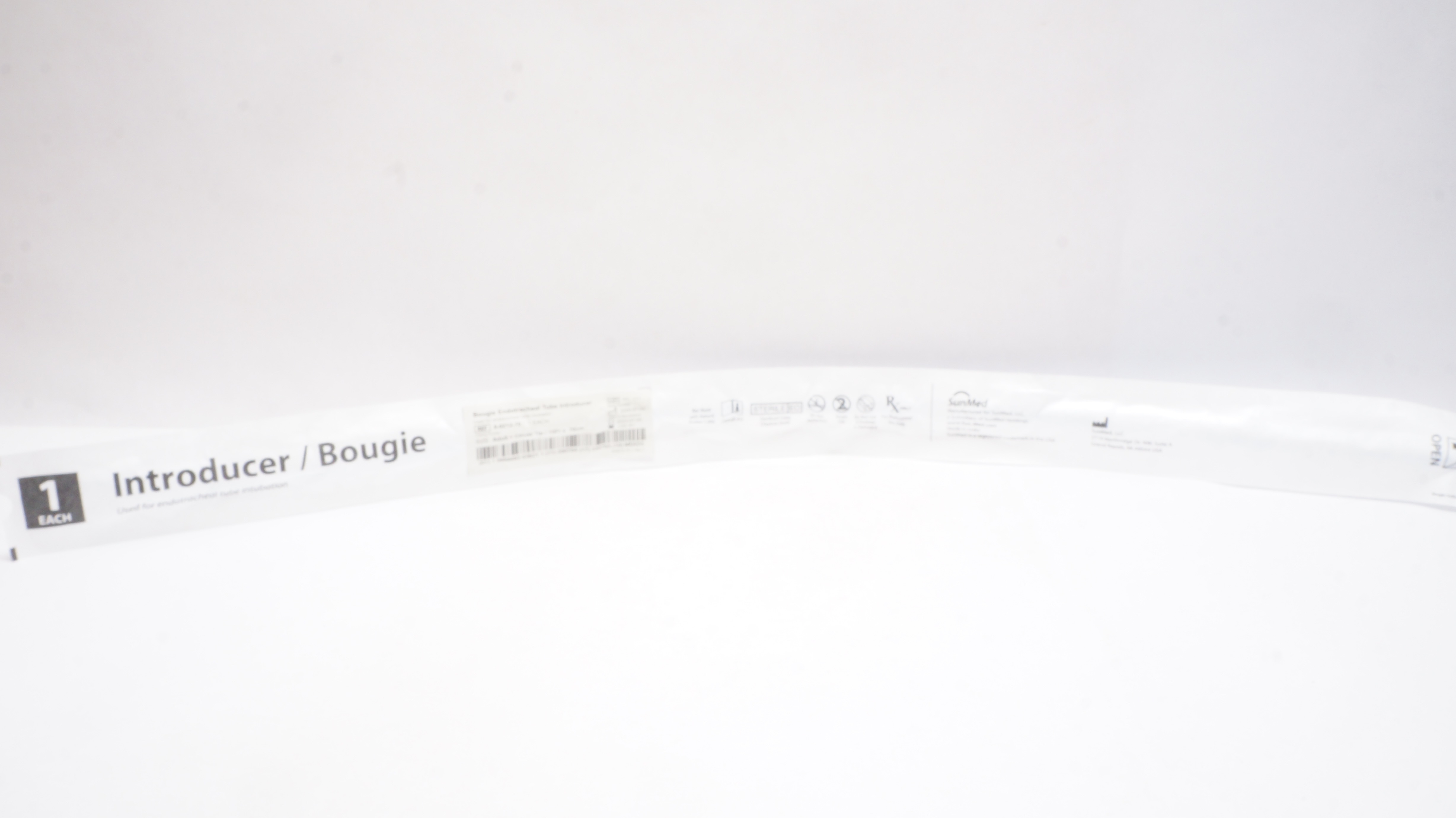 SunMed 9-0212-70 Bougie Endotracheal Tube Introducer Adult w/Coude Tip 15Frx70cm