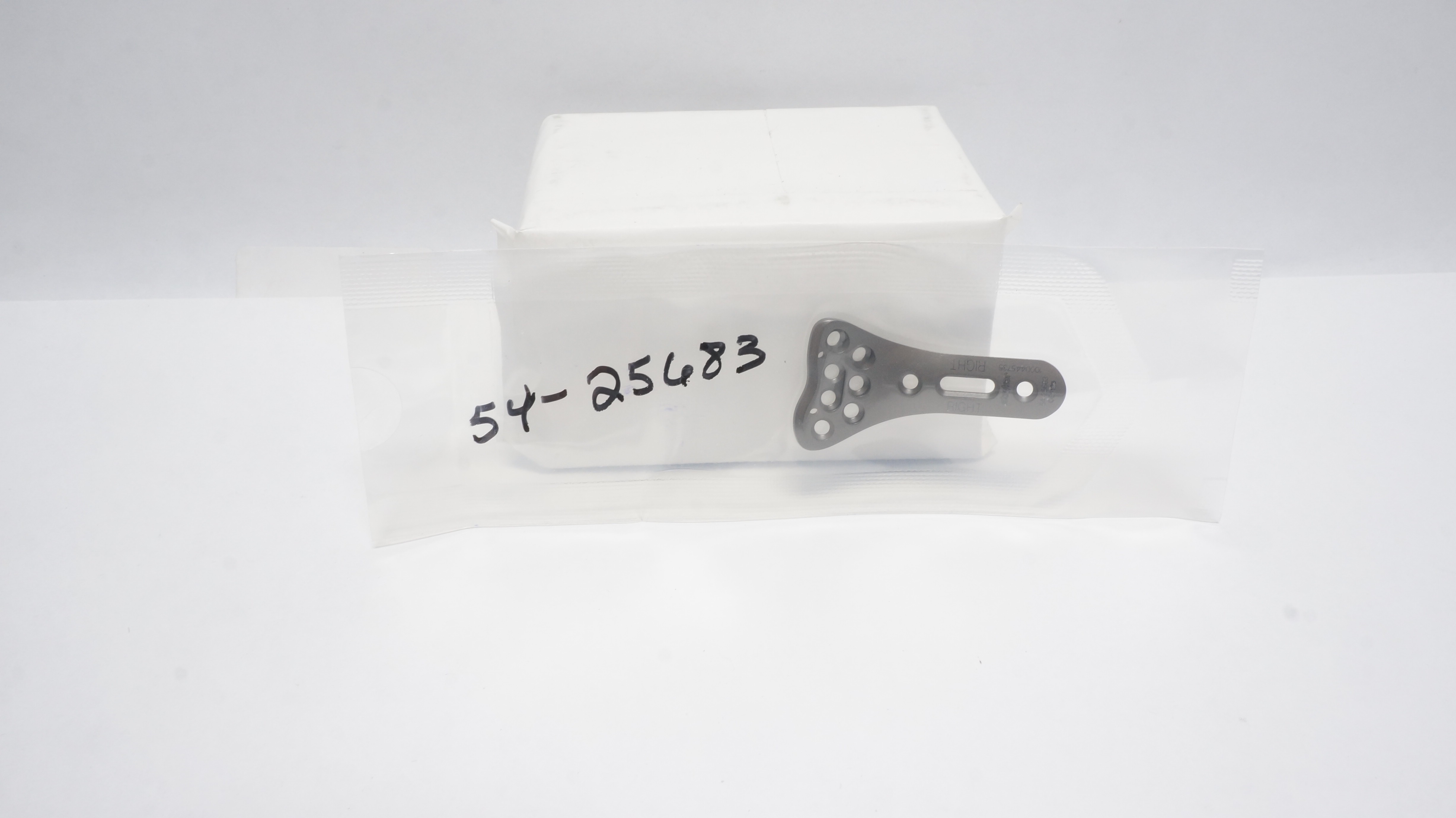 Stryker 54-25683 VariAx Distal Radius Volar Plate Right Extra Short