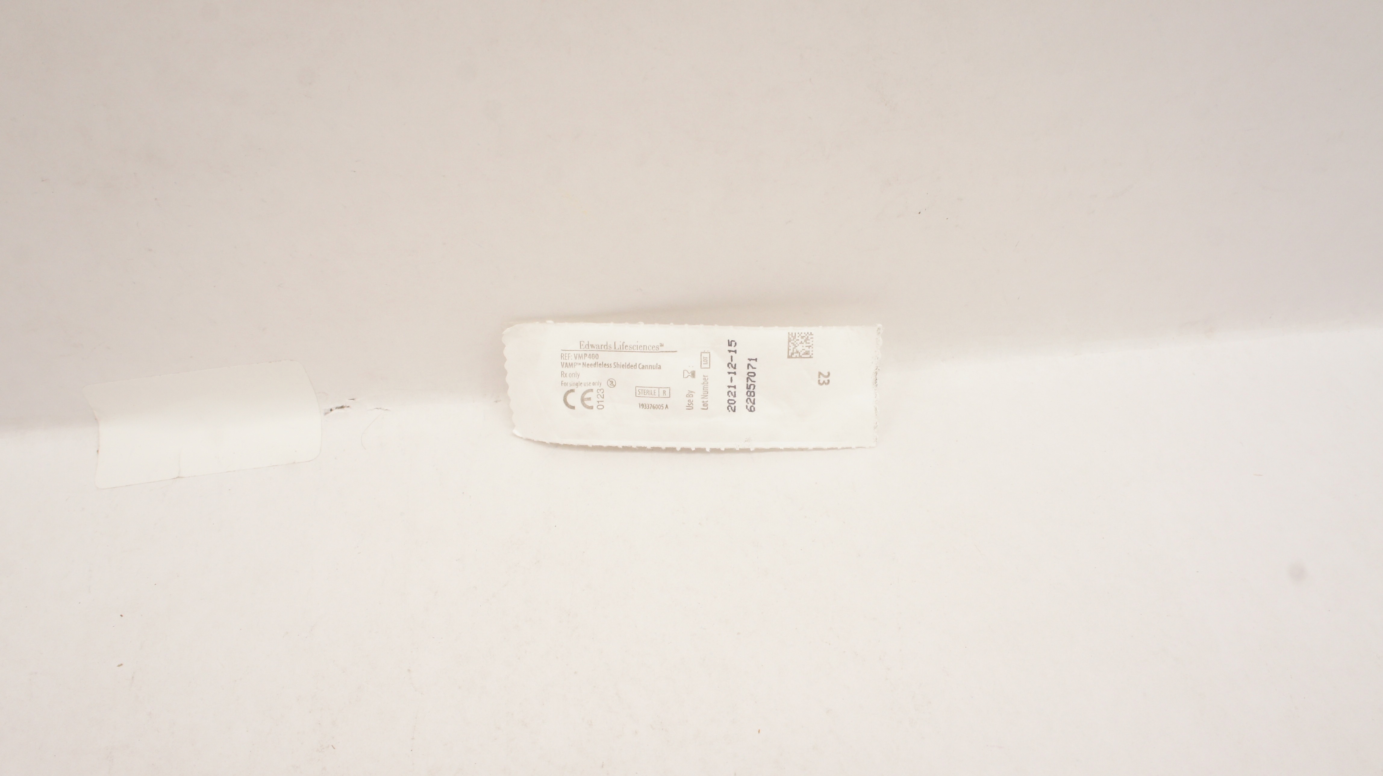 Edwards Lifesciences VMP400 VAMP Ndleless Shielded Cannula (x)