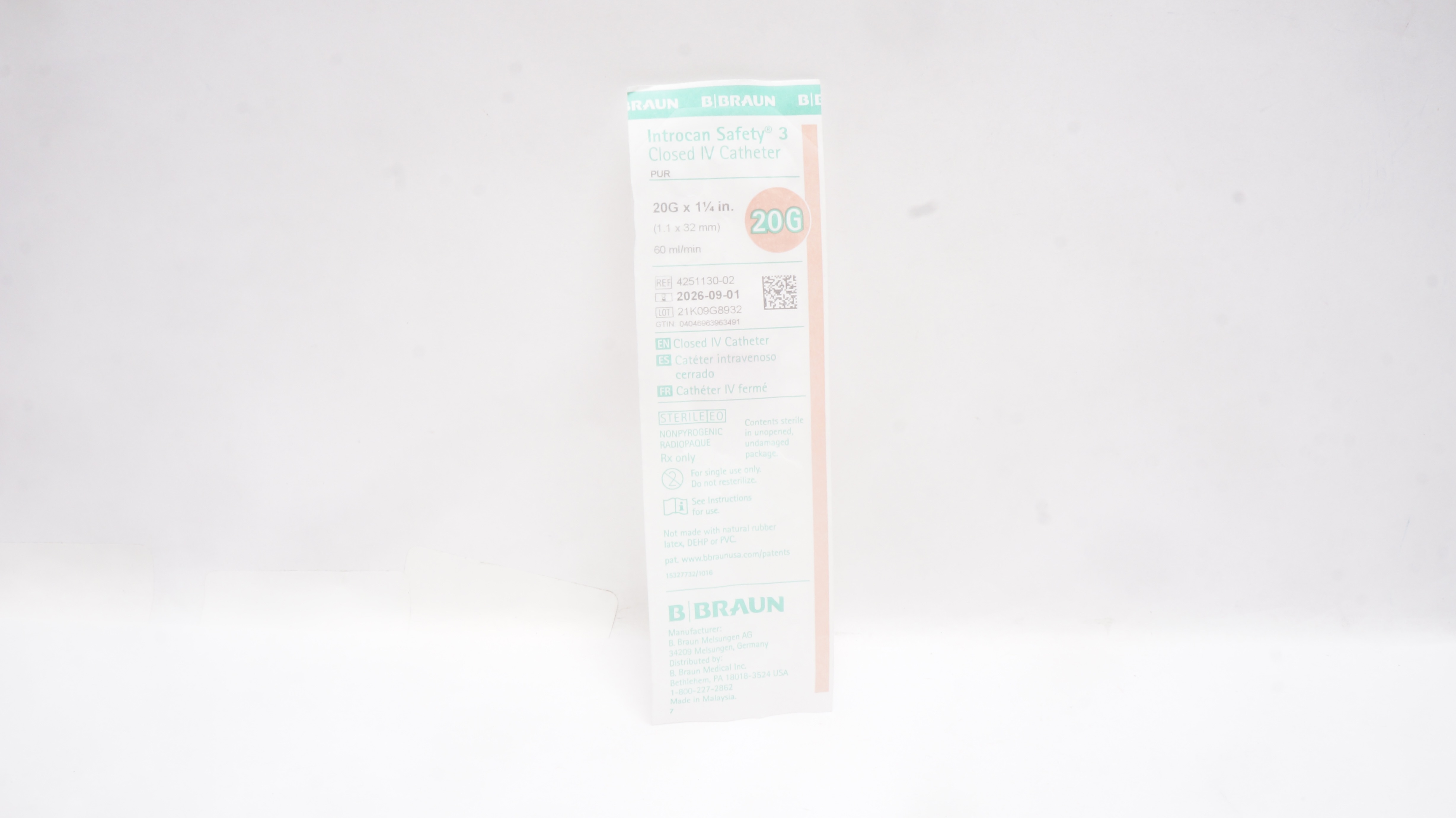 Braun 4251130-02 Introcan Safety 3 Closed IV Cath. Pur 20Ga. x 1 1/4In 60ml