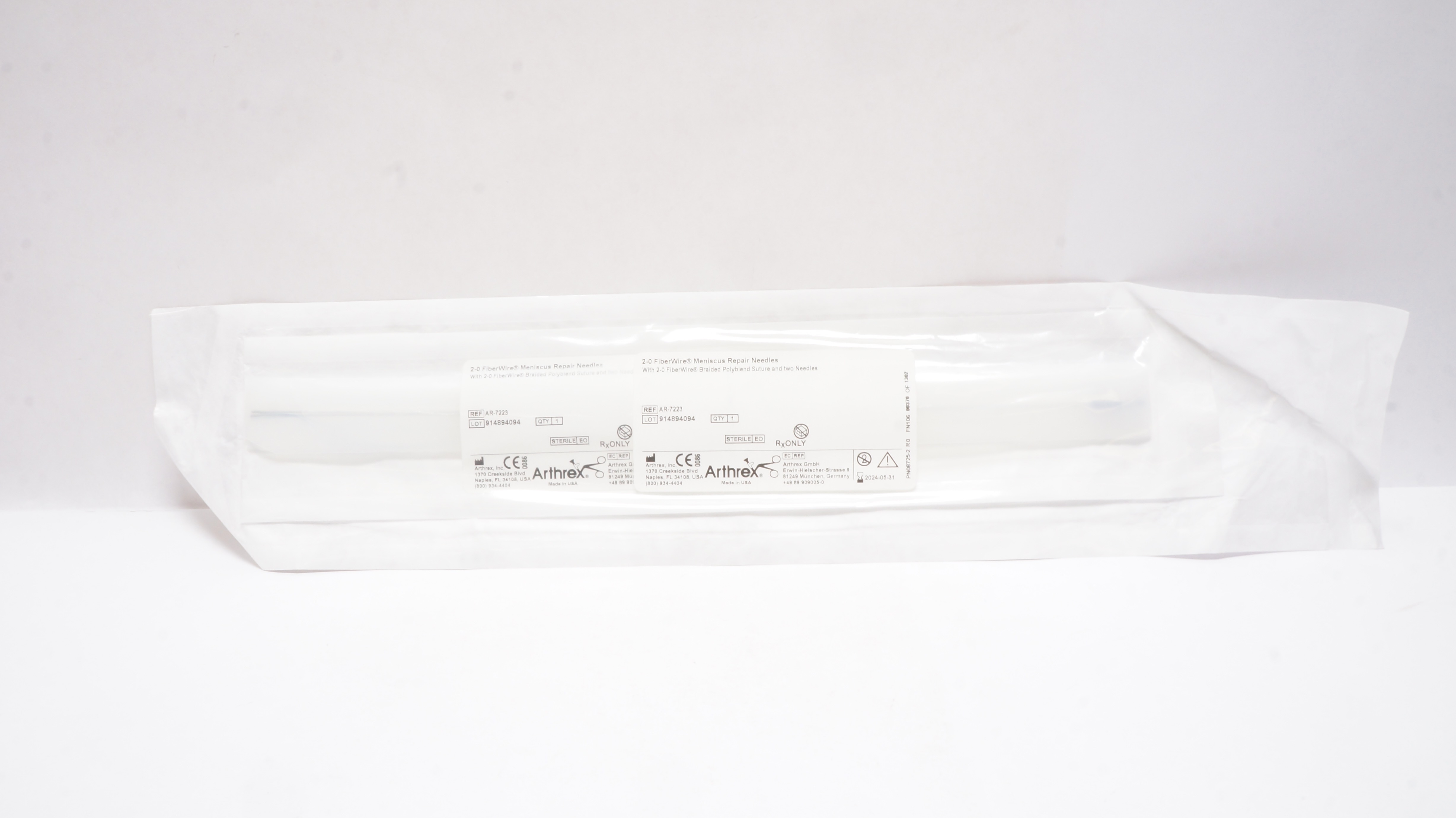 Arthrex AR-7223 2-0 FiberWire Meniscus Repair Ndles w/Braided Stre & 2 Ndles