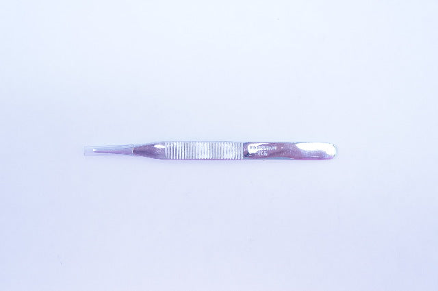 Pakistan Scissors Forcep 115