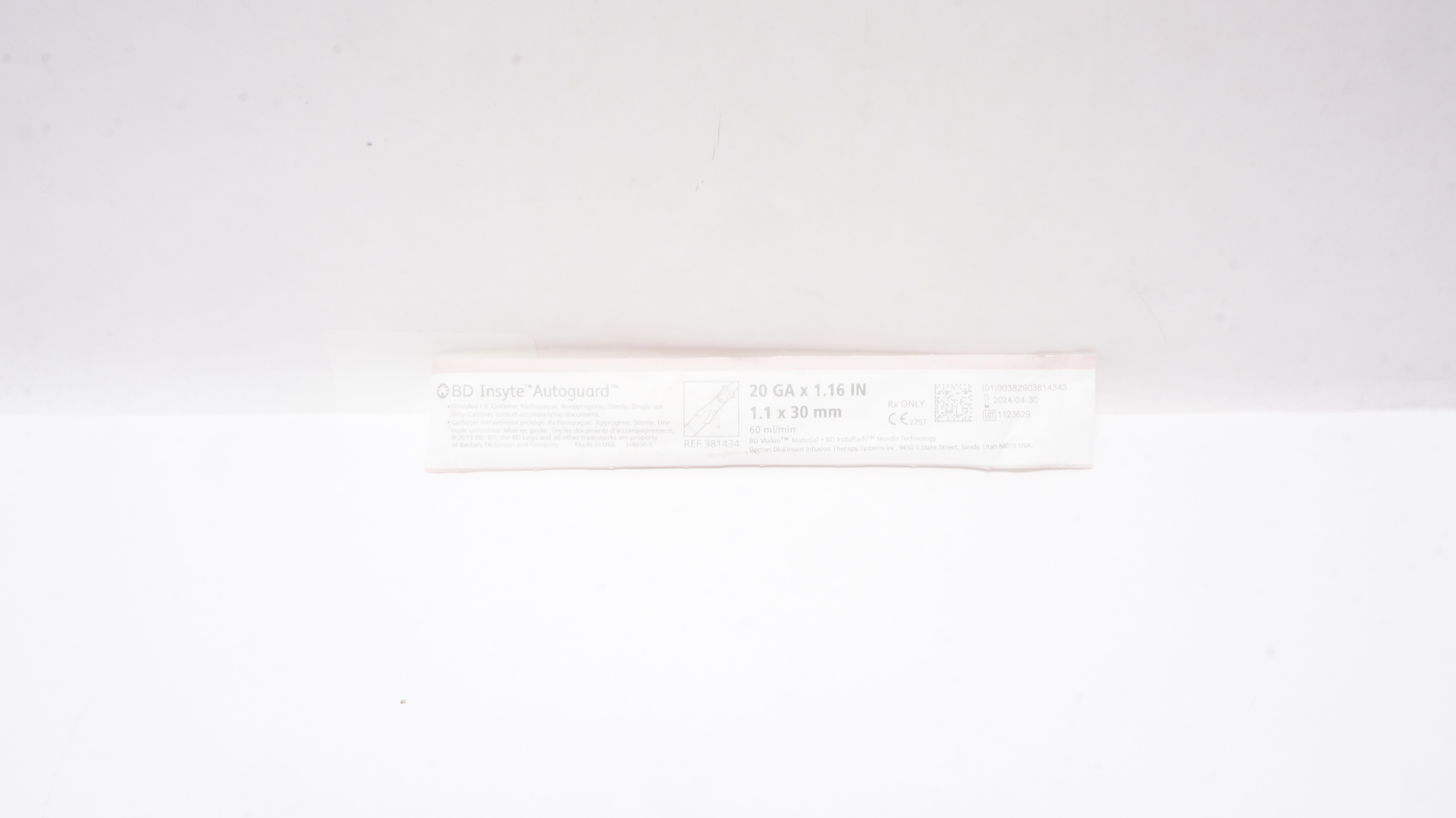 BD 381434 Insyte Autoguard Shielded IV Cath. 20Ga x 1.16inch