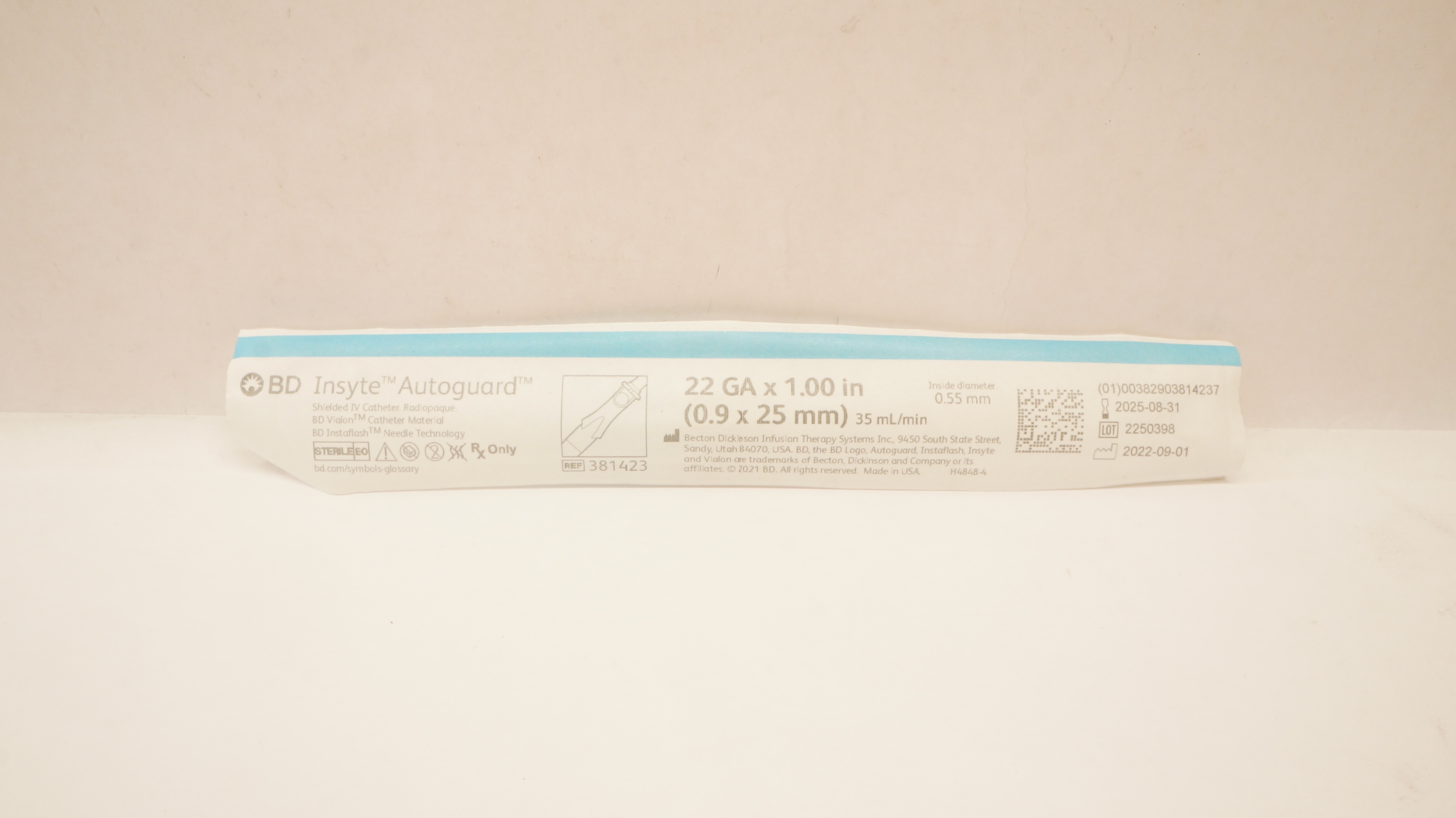 BD 381423 Vialon Autoguard Shielded IV Cath. 22Ga x 1.00inch, 35mL/min