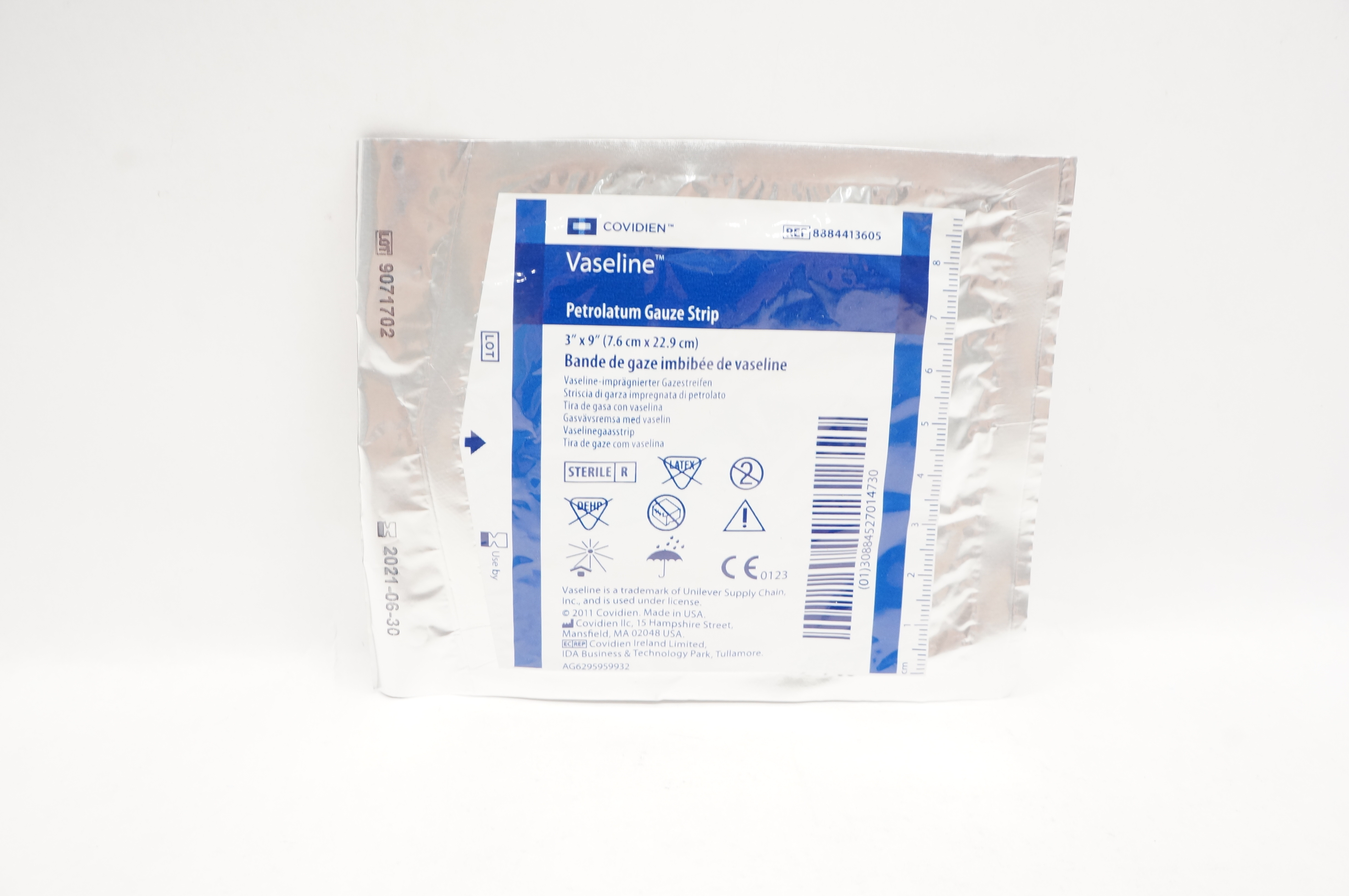 Covidien 8884413605 Vaseline Petrolatum Gauze Strip 3 x 9inch (x)