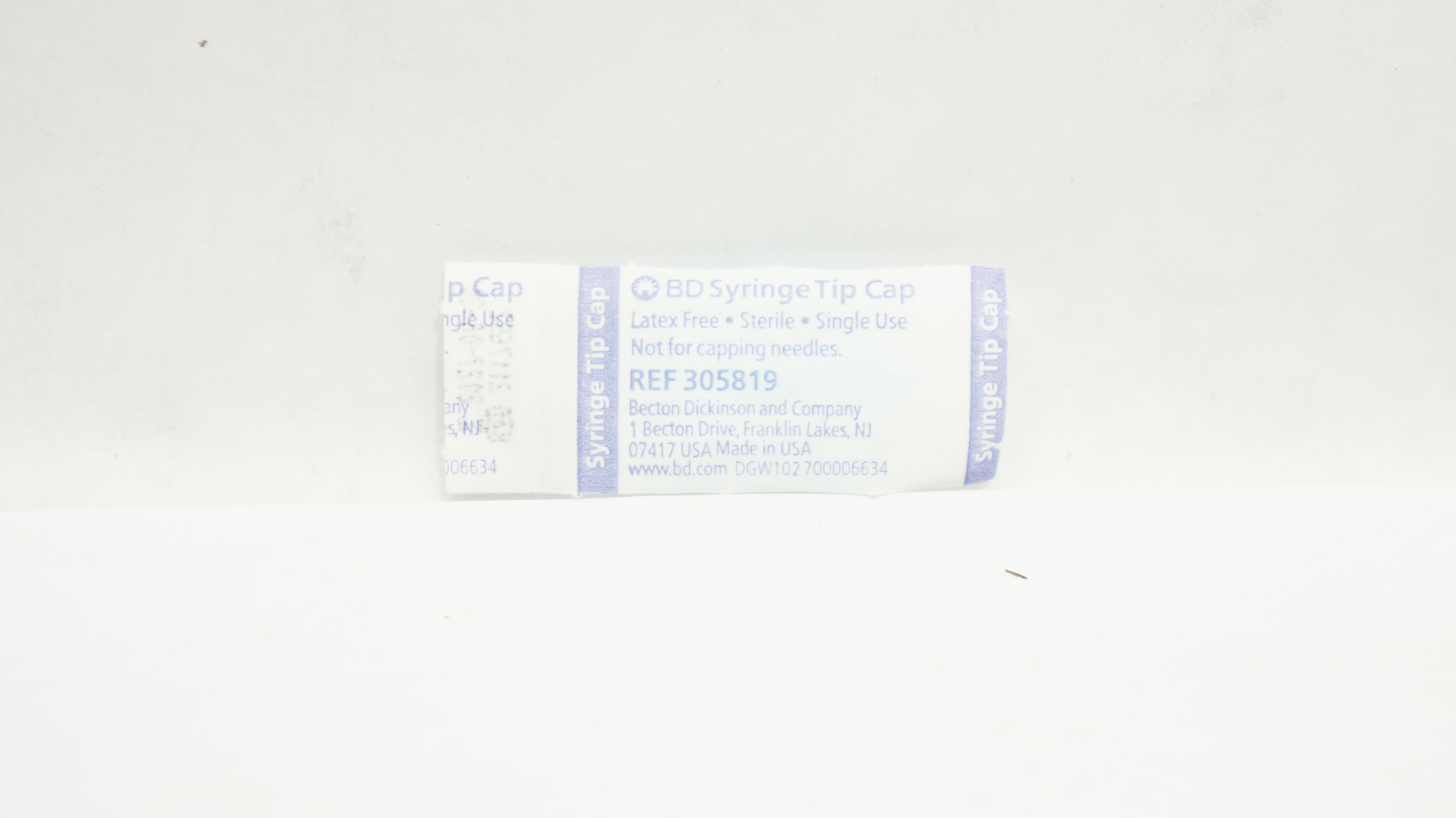 BD 305819 Syringe Tip Cap