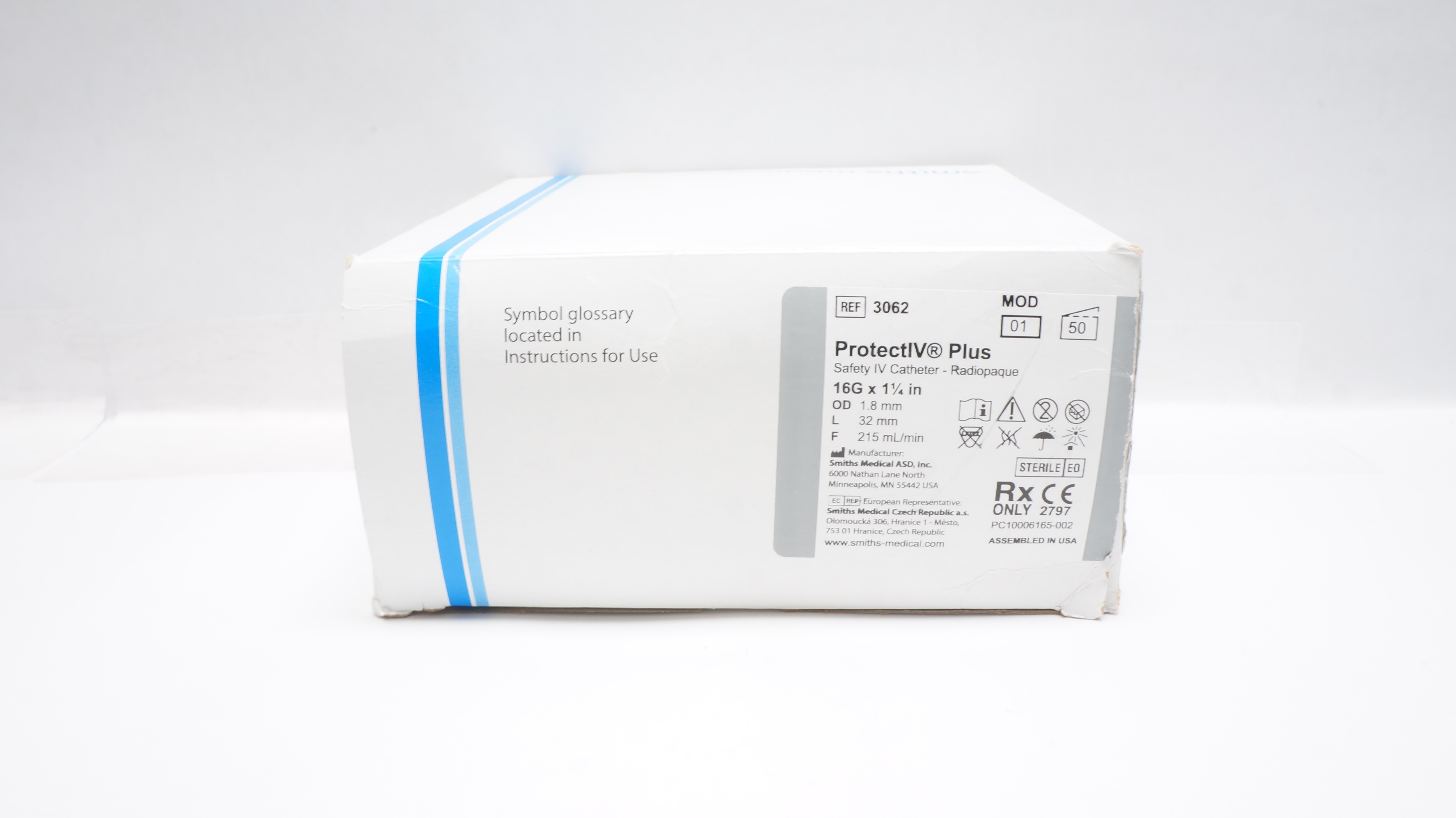 Smiths Medical 3062 Jelco ProtectIV Plus Safety Cath. 16G x 1-1/4inch- Box of 33