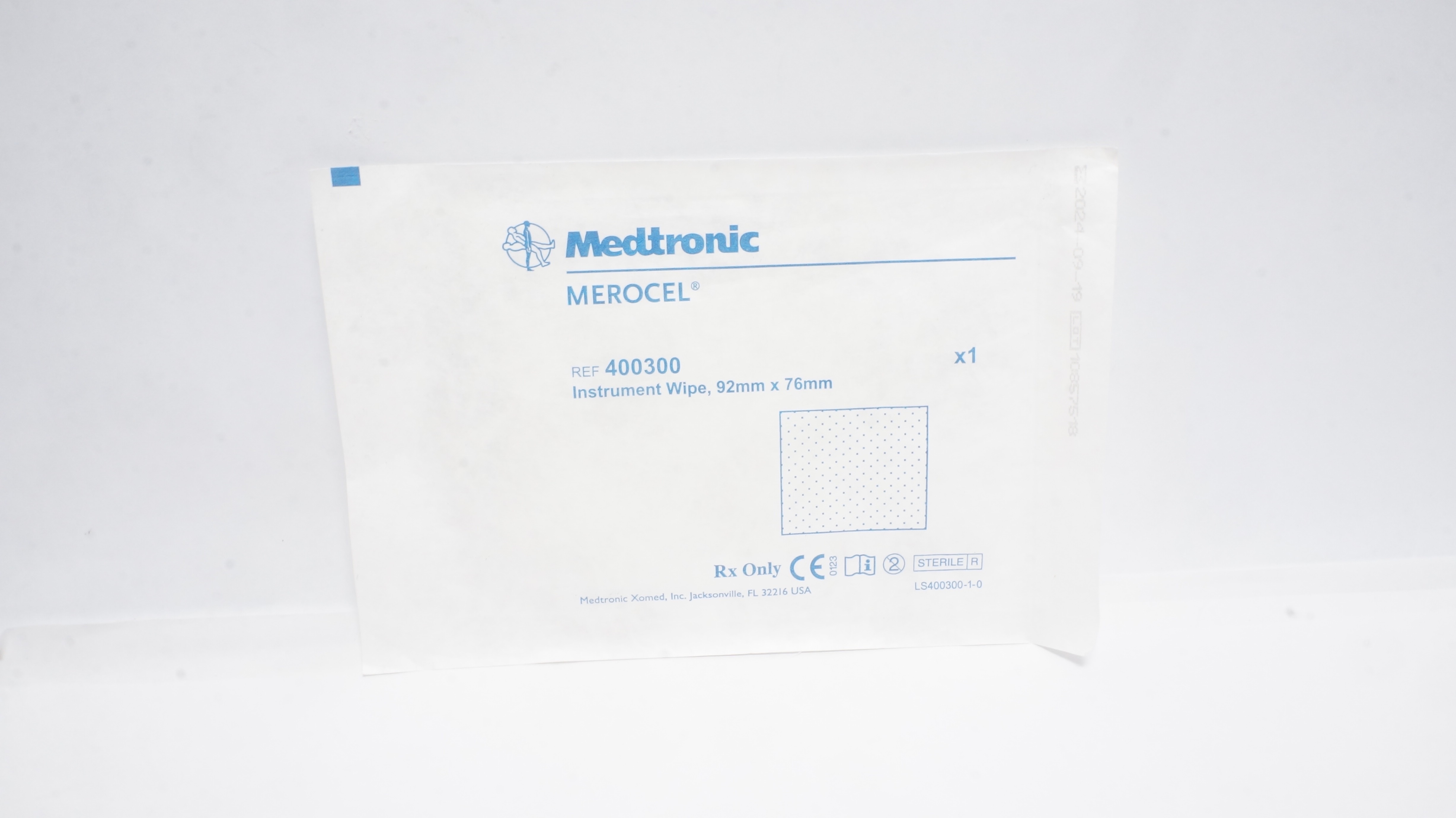 Medtronic 400300 Mrocel Instrument Wipe, 92mm x 76mm