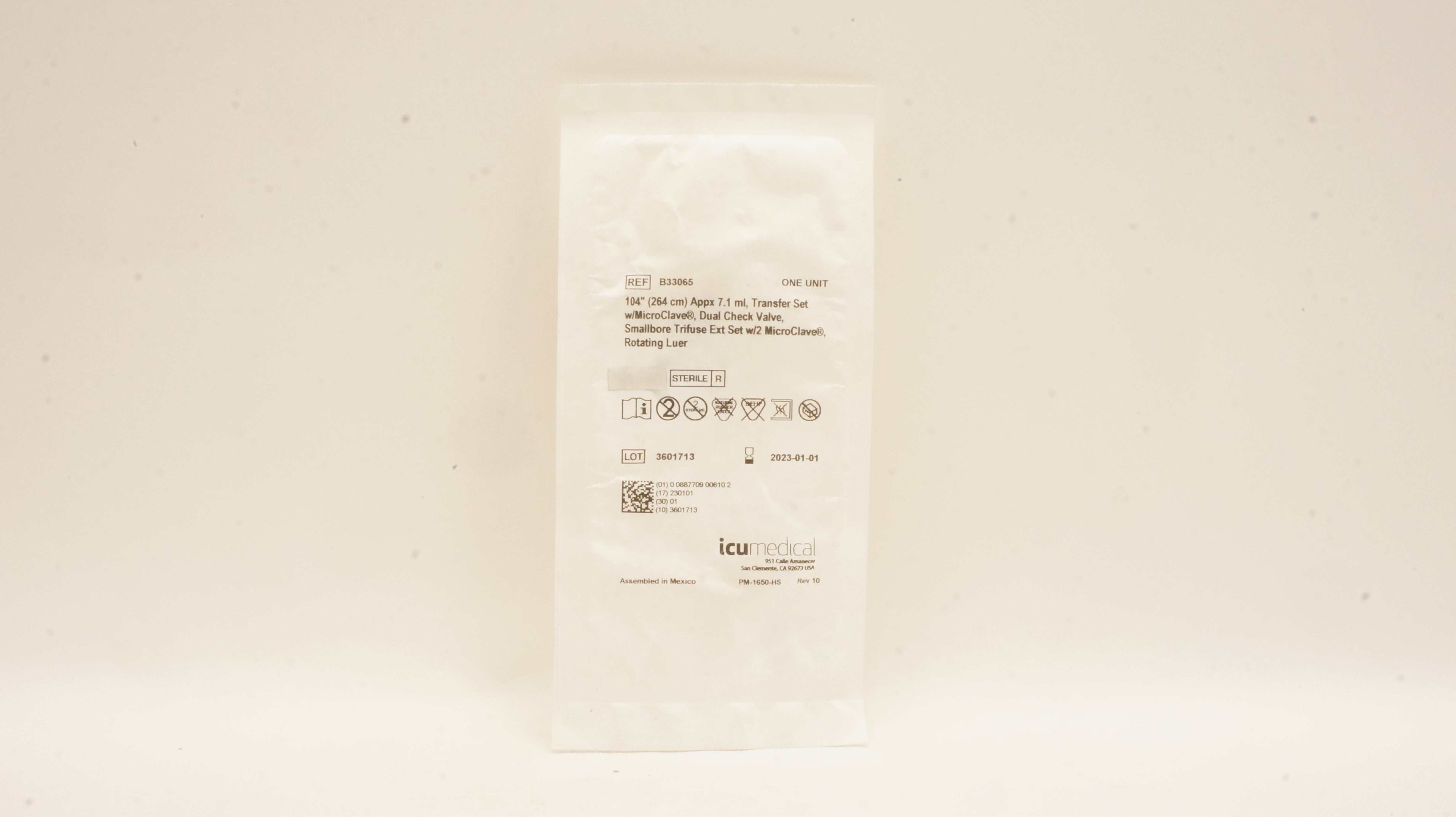 ICU Medical B33065 Transfer Set 104 inch x 7.1ml (Approx.)