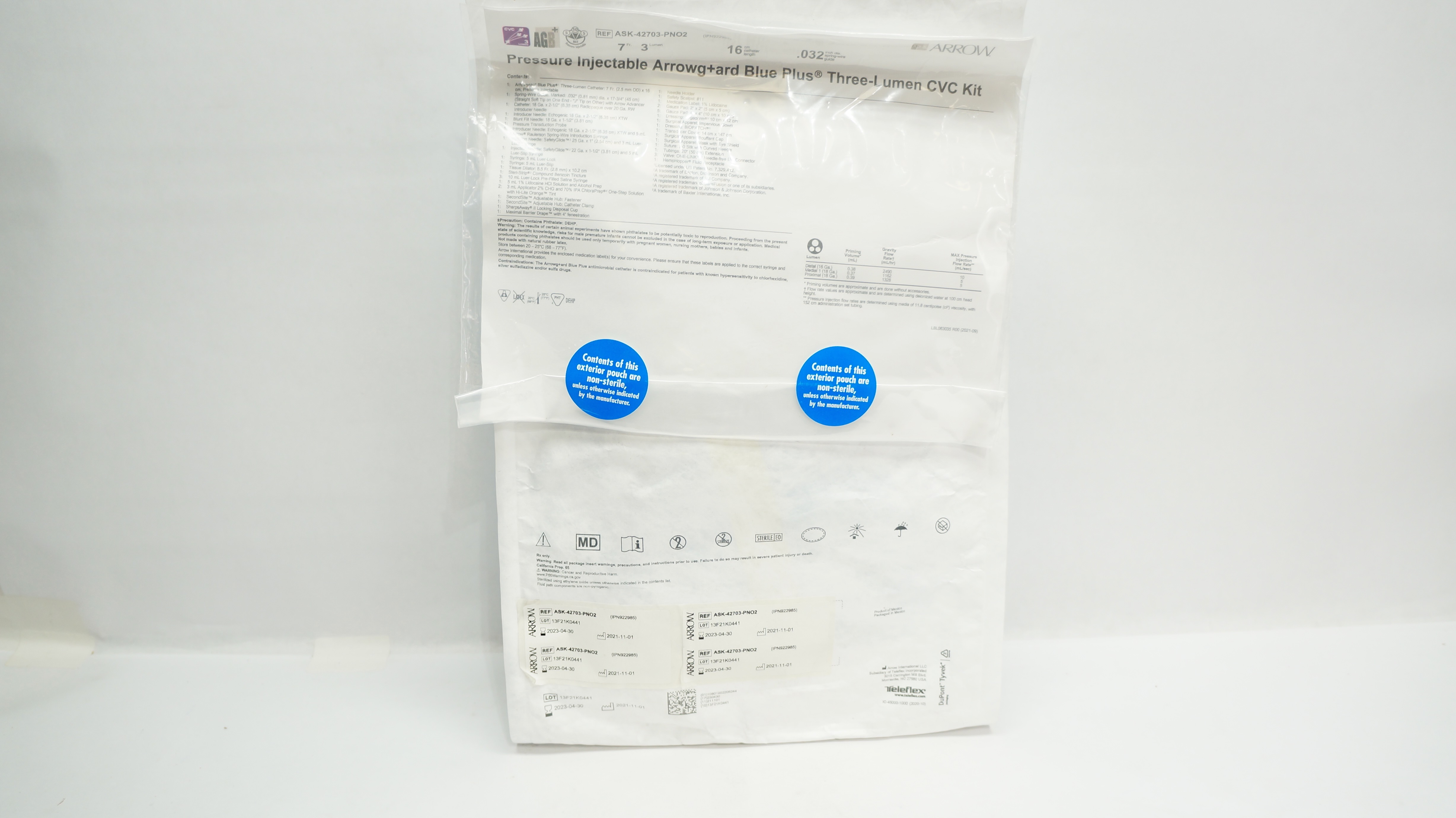 Arrow ASK-42703-PNO2 Pressure Injectable 3-Lumen CVC Kit 7Frx16cm x .032inch(x)
