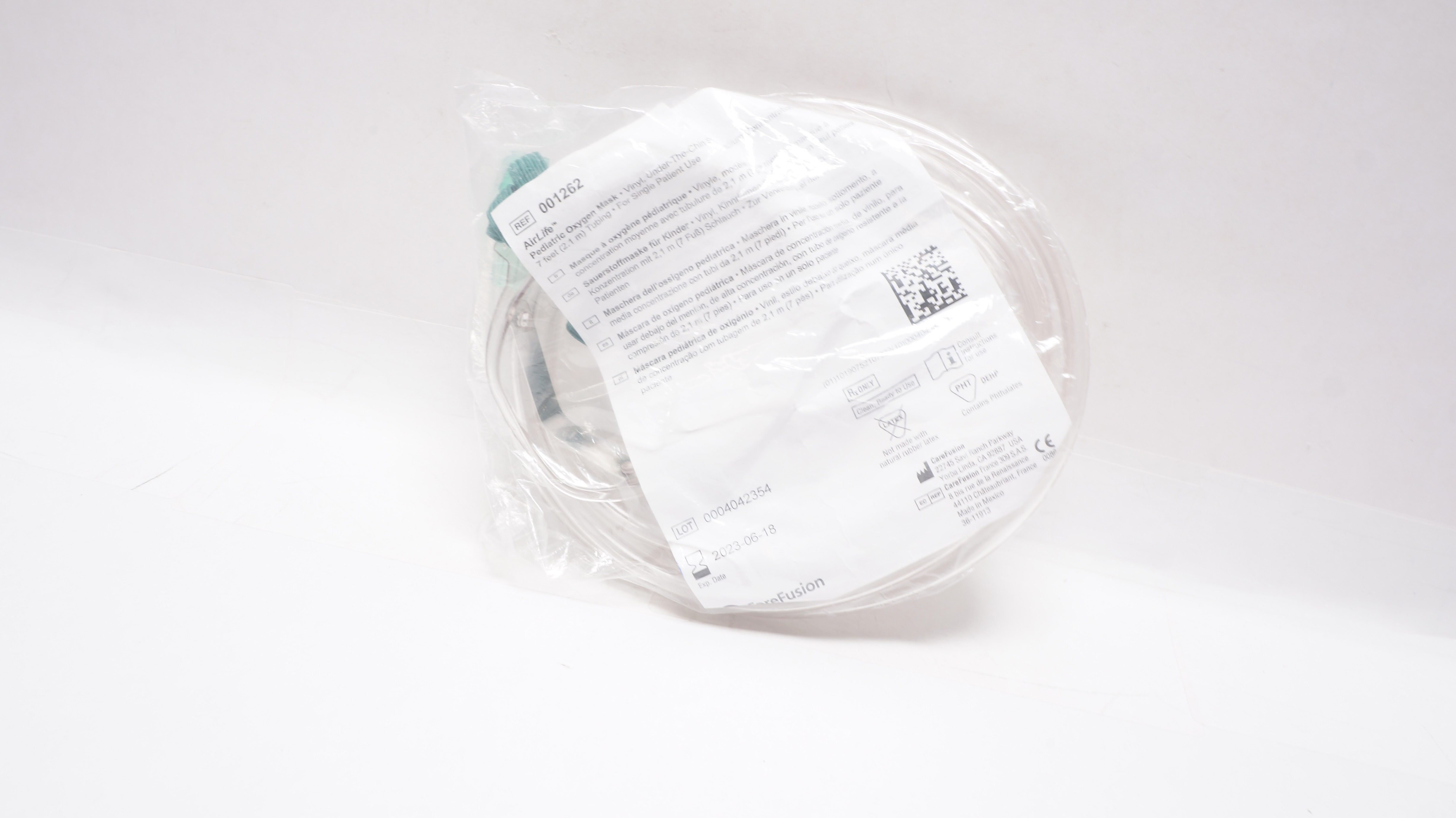 CareFusion 001262 AirLife Pediatric Oxygen Mask Vinyl with 7Ft. Tubing (x)