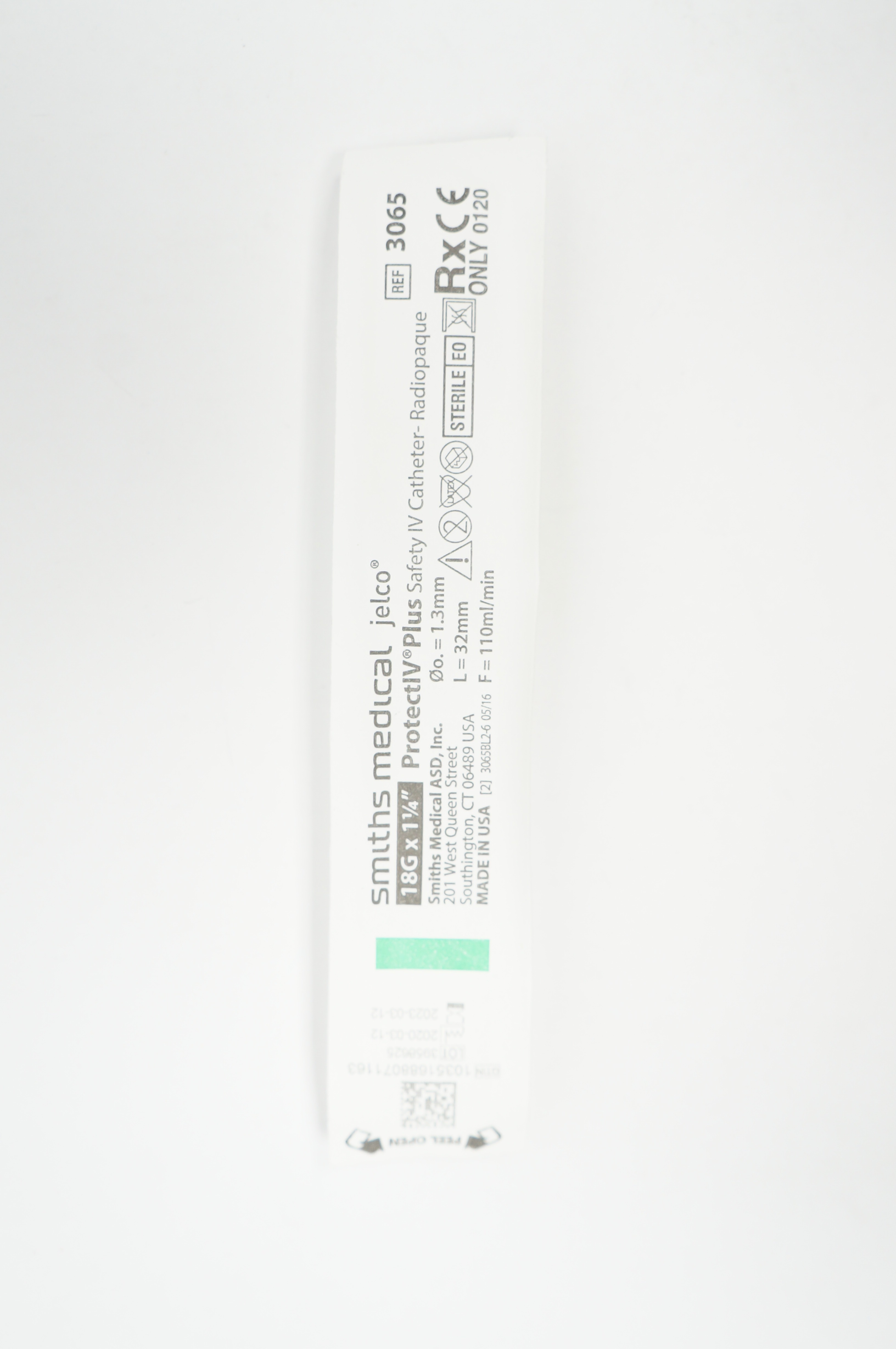 Smiths Medical 3065 ProtectIV Plus Safety IV Cath. 18G x 1-1/4inch