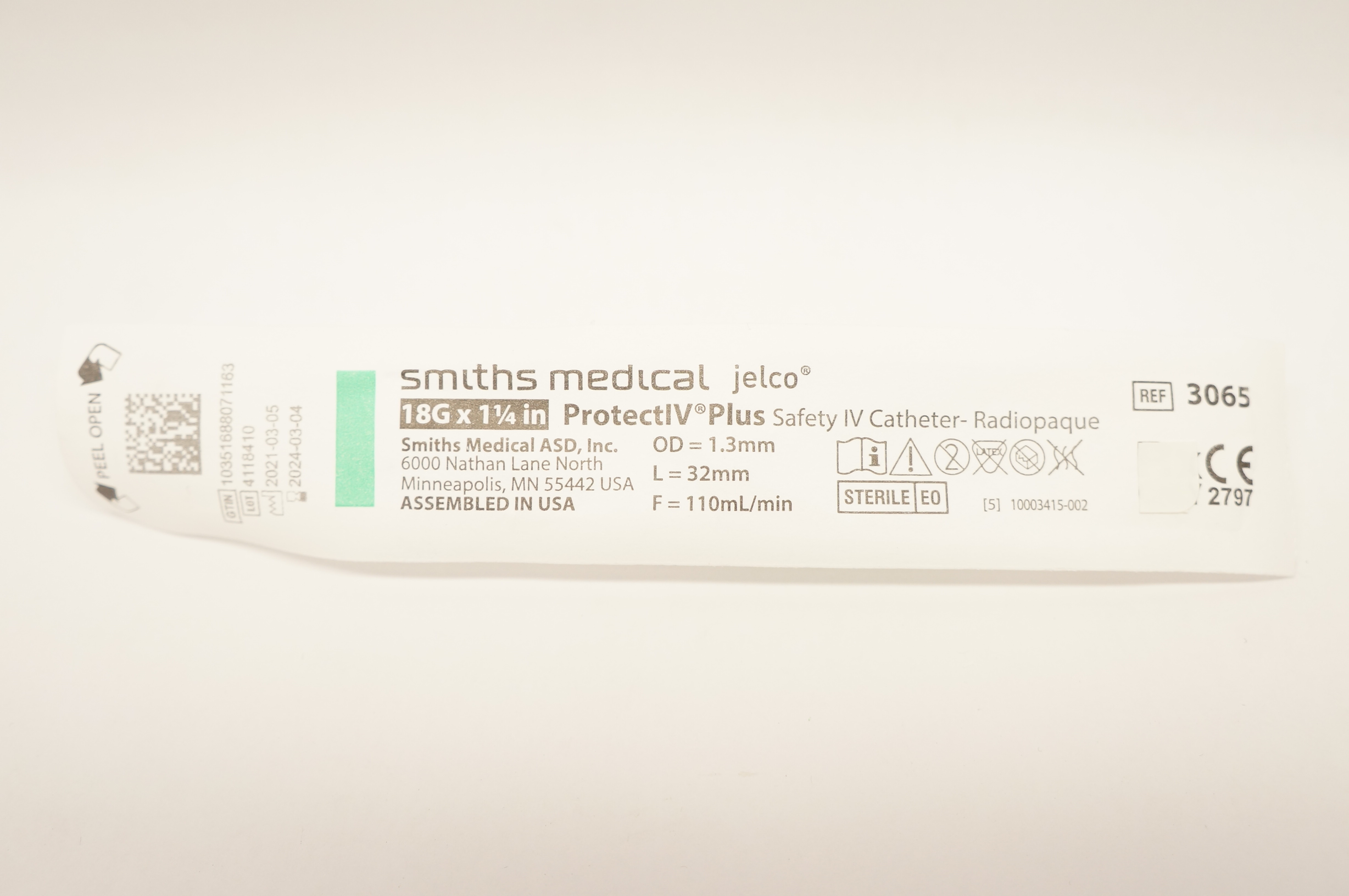 Smiths Medical 3065 ProtectIV Plus Safety IV Cath. 18G x 1-1/4inch