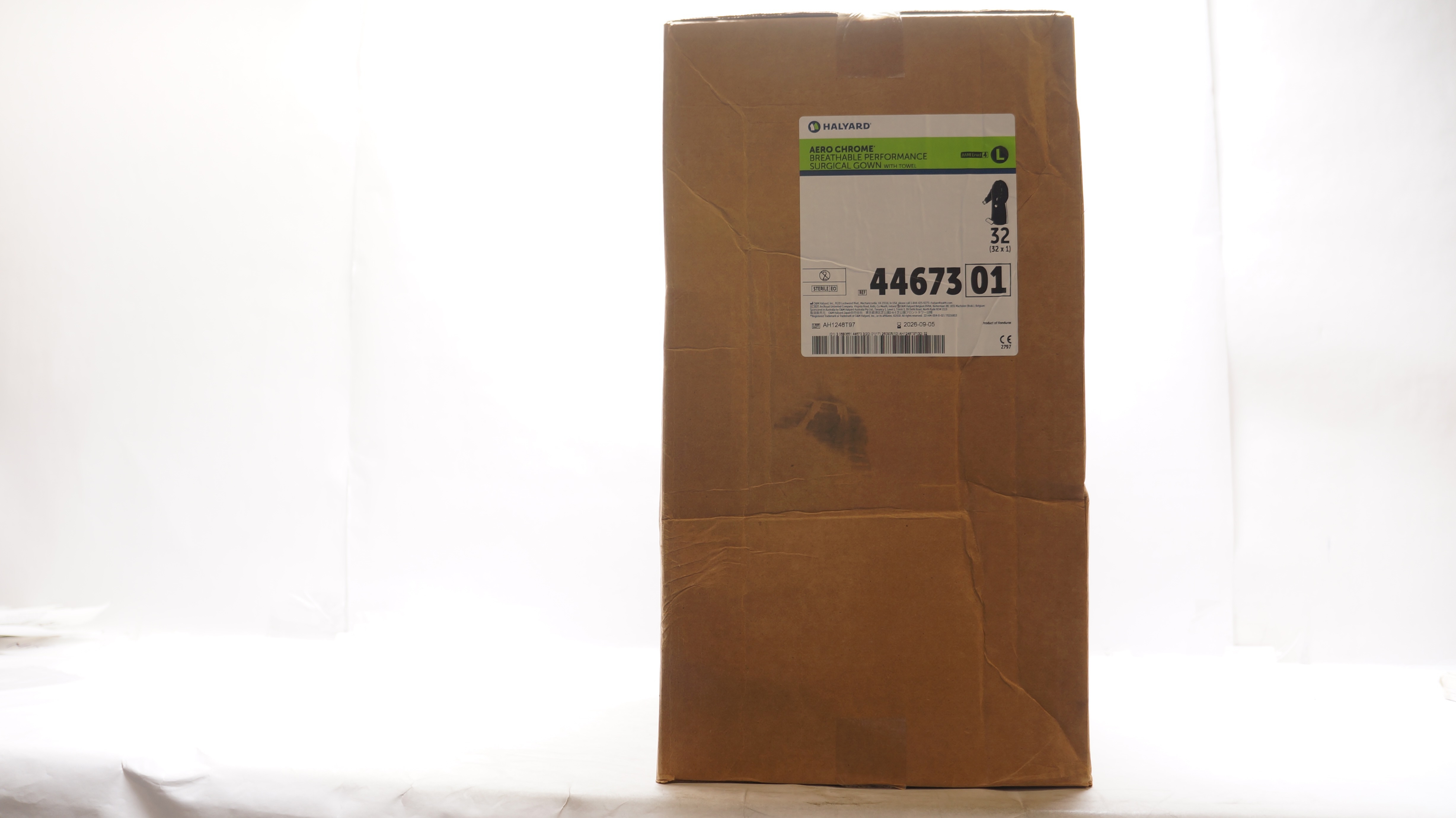 Halyard 4467301 Aero Chrome Breathable Surgical Gown AAMI Level 4, L - Box of 32