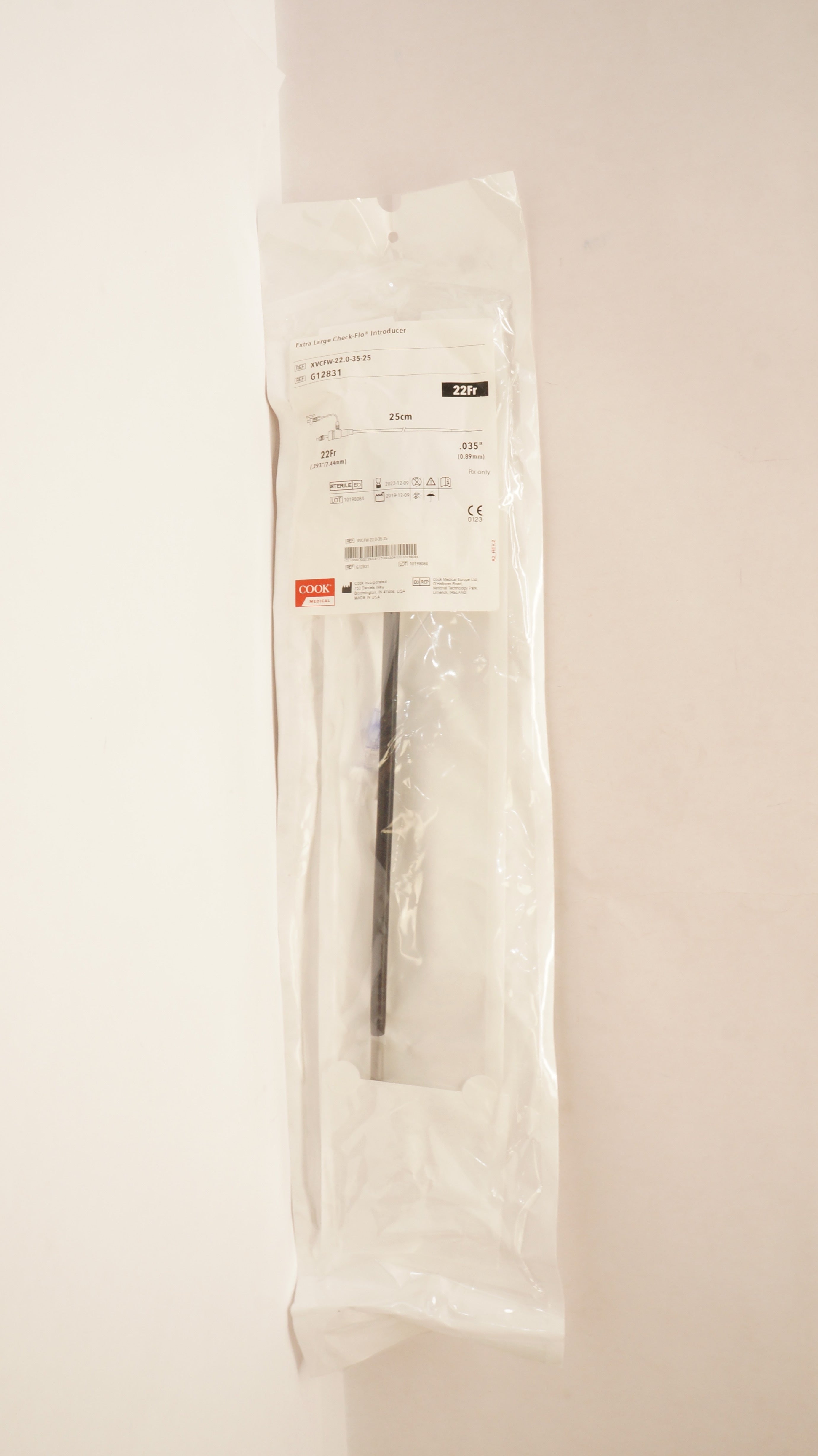 Cook Medical G12831 Extra Large Check-Flo Introducer 22Fr x 25cm x 035inch (x)