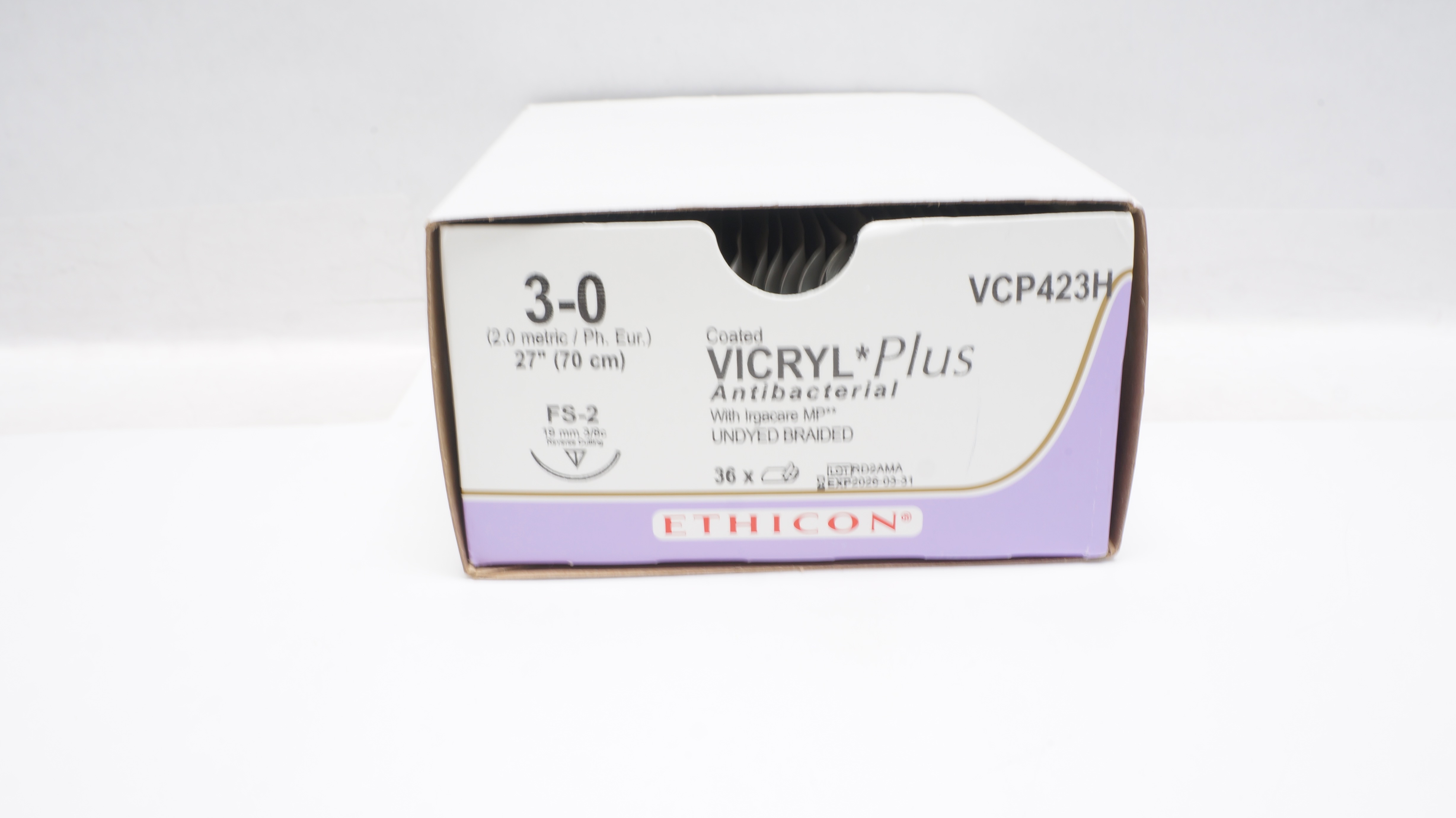Ethicon VCP423H 3-0 VICRYL Stre FS-2 19mm 3/8c Reverse Cutting 27inch -Box of 33