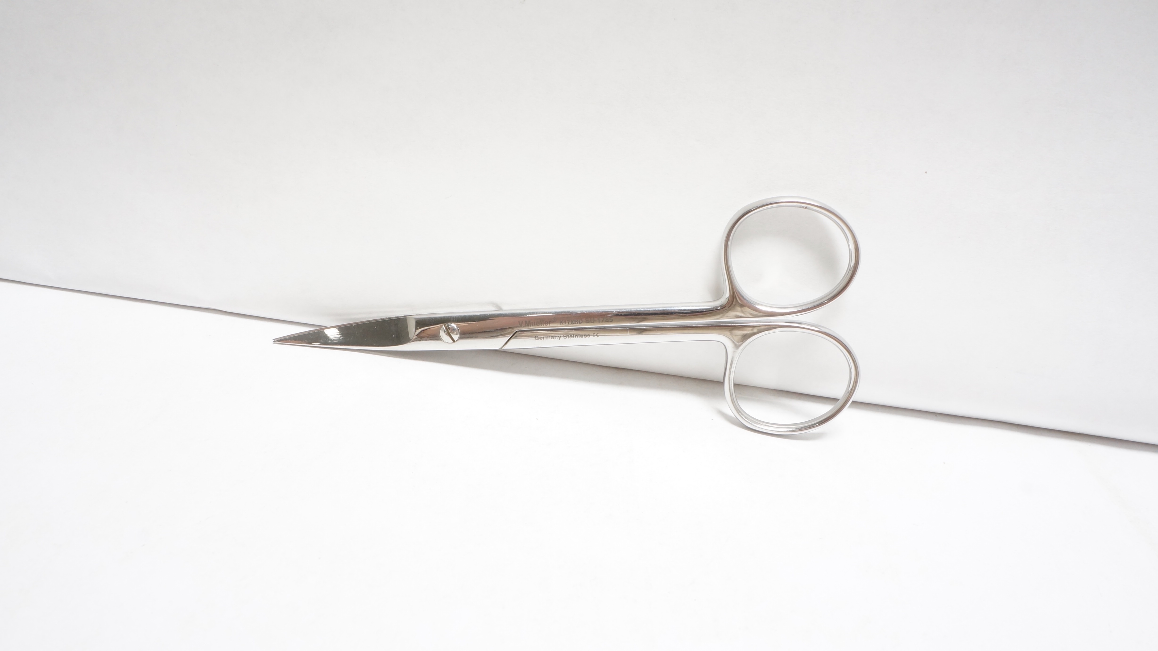 V.Muller SU1785 Fine Scissors,Straight,Sharp