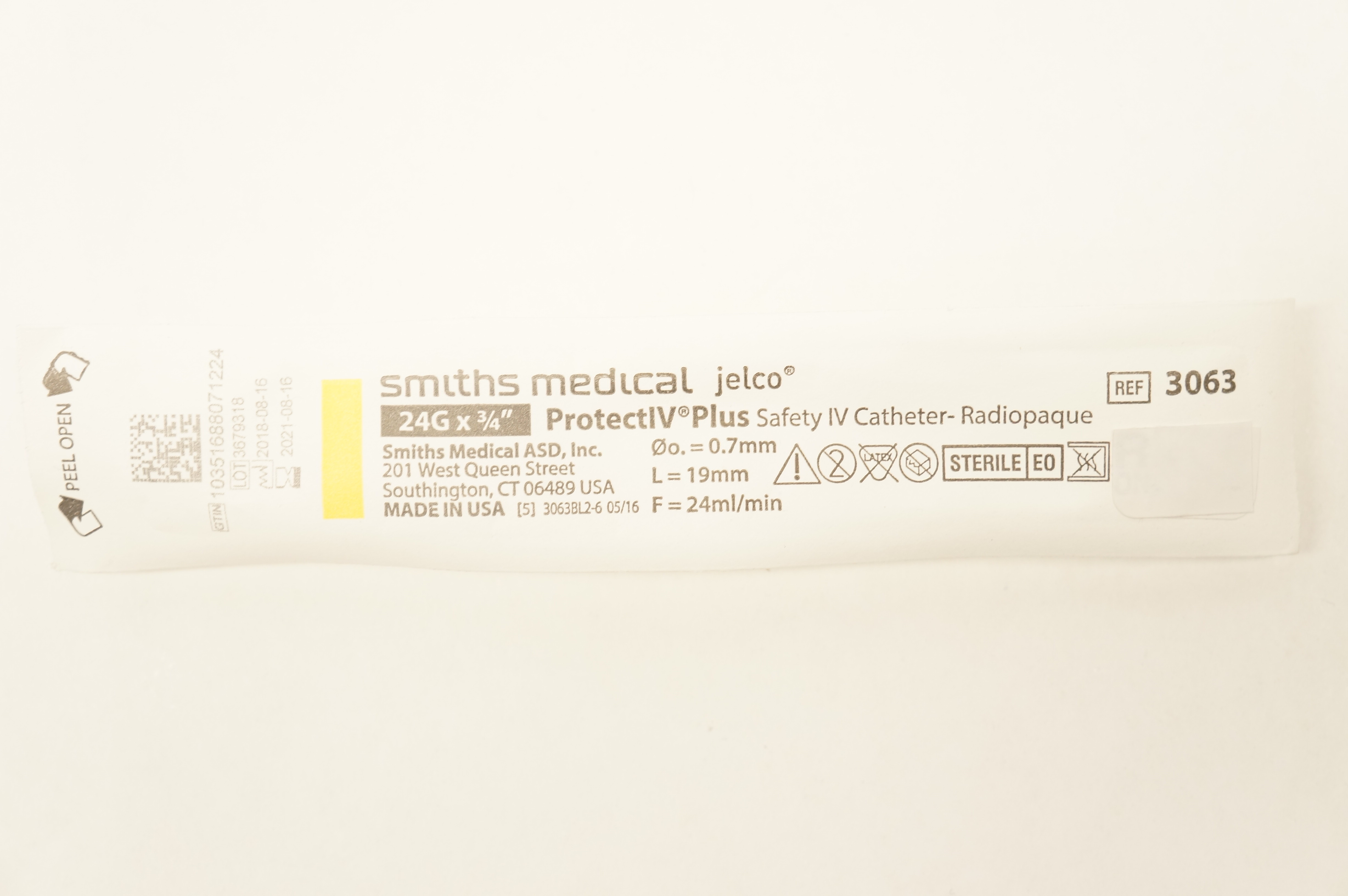 Smiths Medical 3063 Protect IV Plus Safety Cath. 24G x 3/4inch (x)