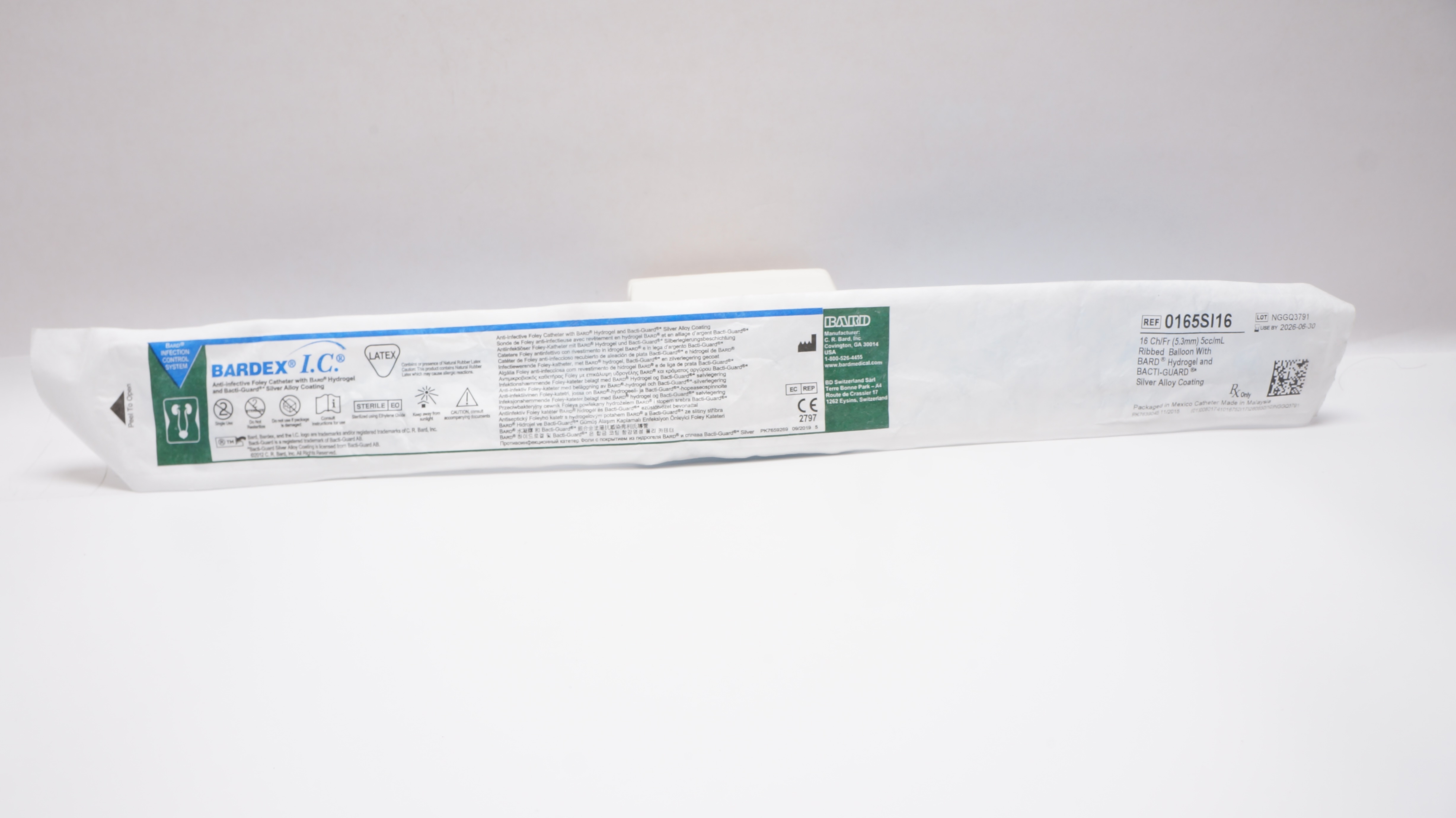 Bard 0165SI16 Bardex IC Anti-Infective Foley Cath. 16Ch/Fr 5cc/mL Ribbed Balloon