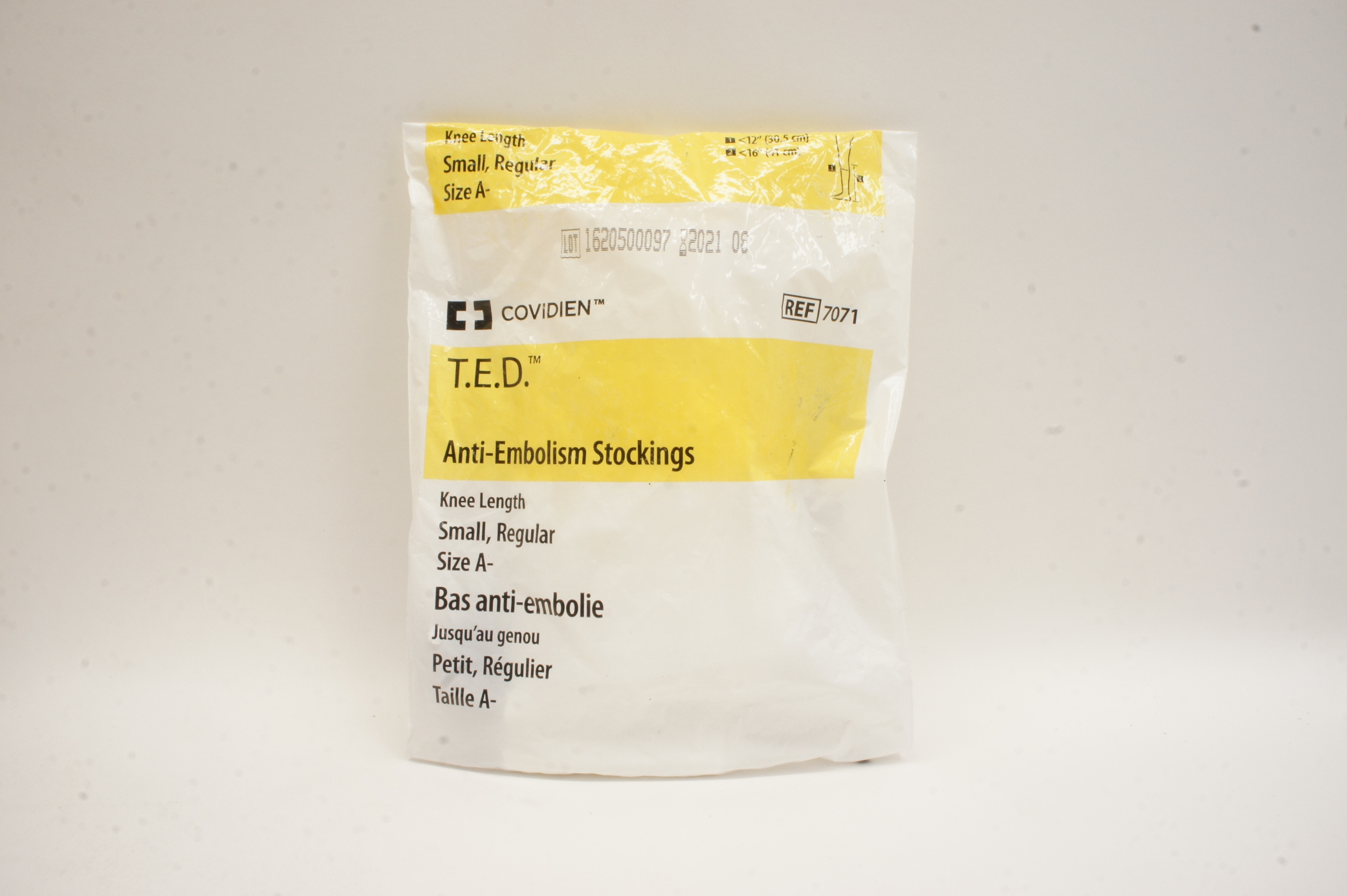 Covidien 7071 T.E.D. Anti-Embolism Stockings Knee Length Regular Small (x)