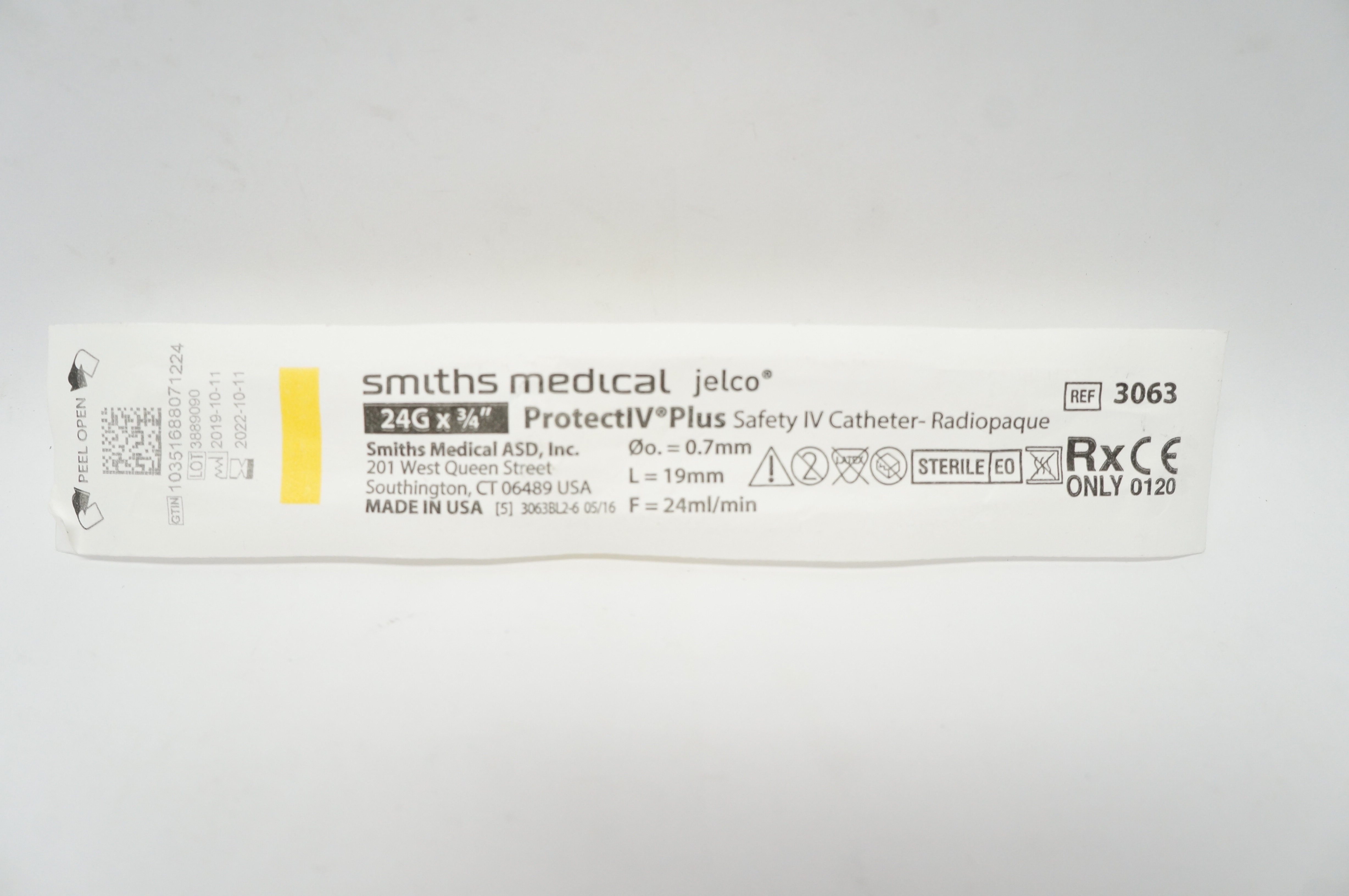 Smiths Medical 3063 Protect IV Plus Safety Cath. 24G x 3/4inch