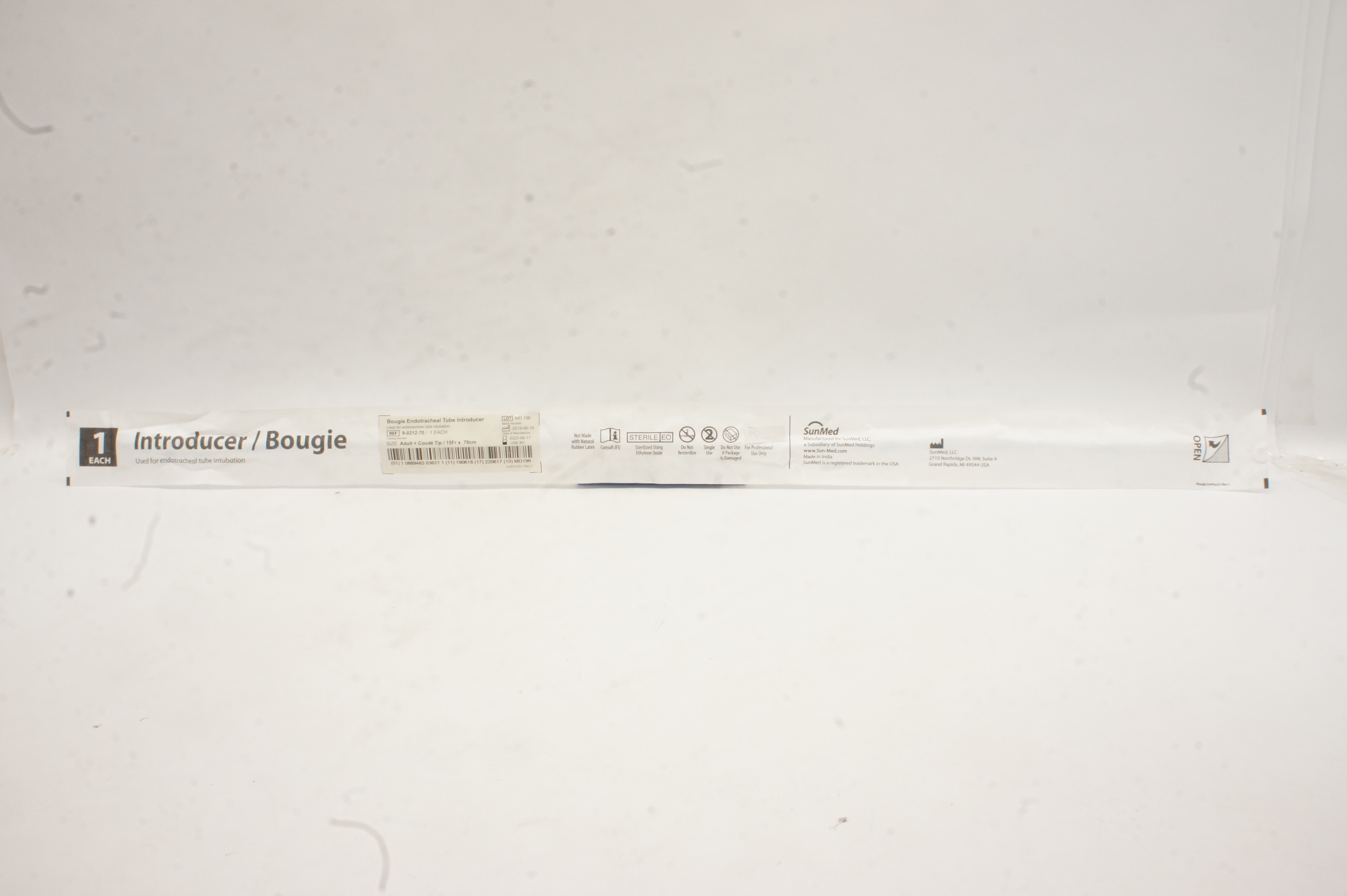 SunMed 9-0212-70 Bougie Endotracheal Tube Introducer Coude Tip 15Fr. x 70cm (x)