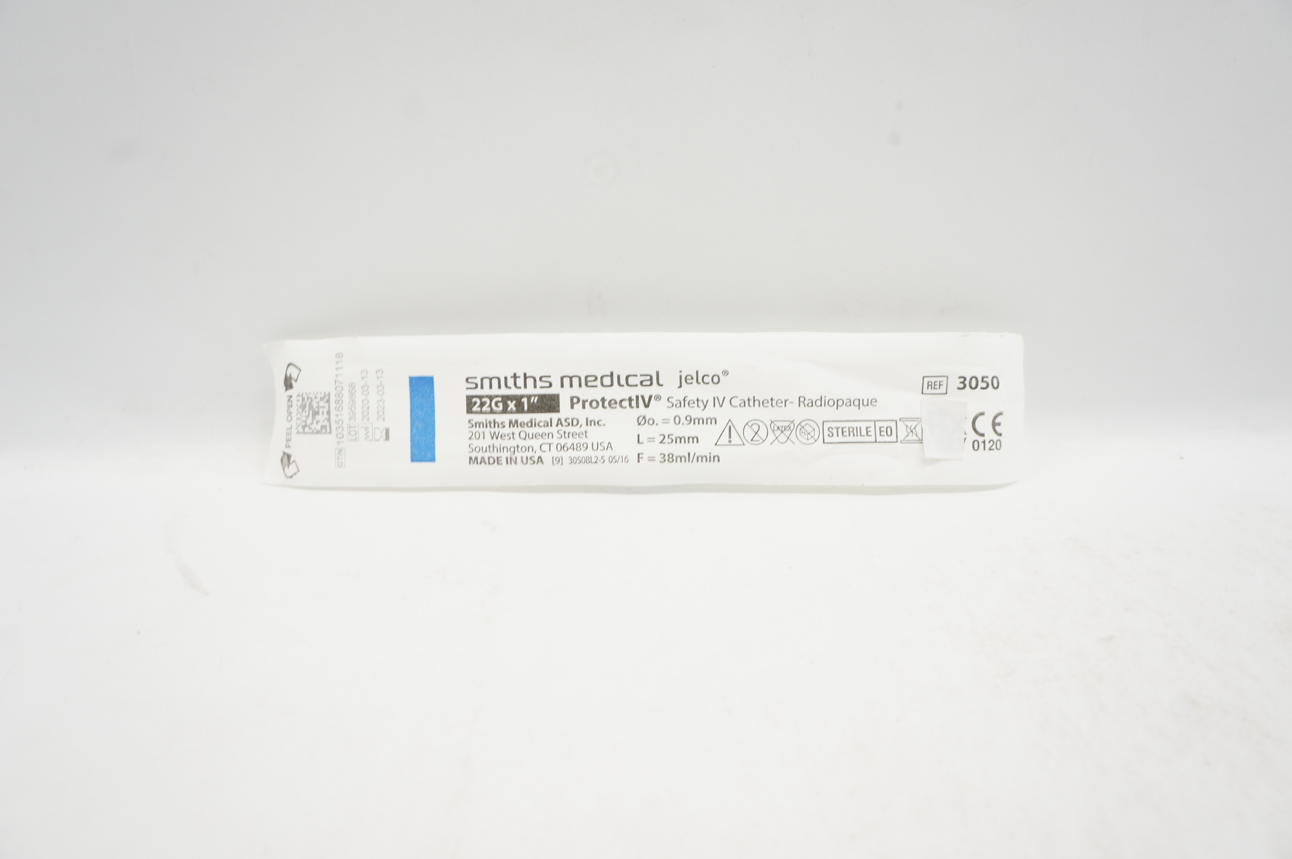 Smiths Medical 3050 JELCO ProtectIV Safety I.V. Cath. 22G x 1inch