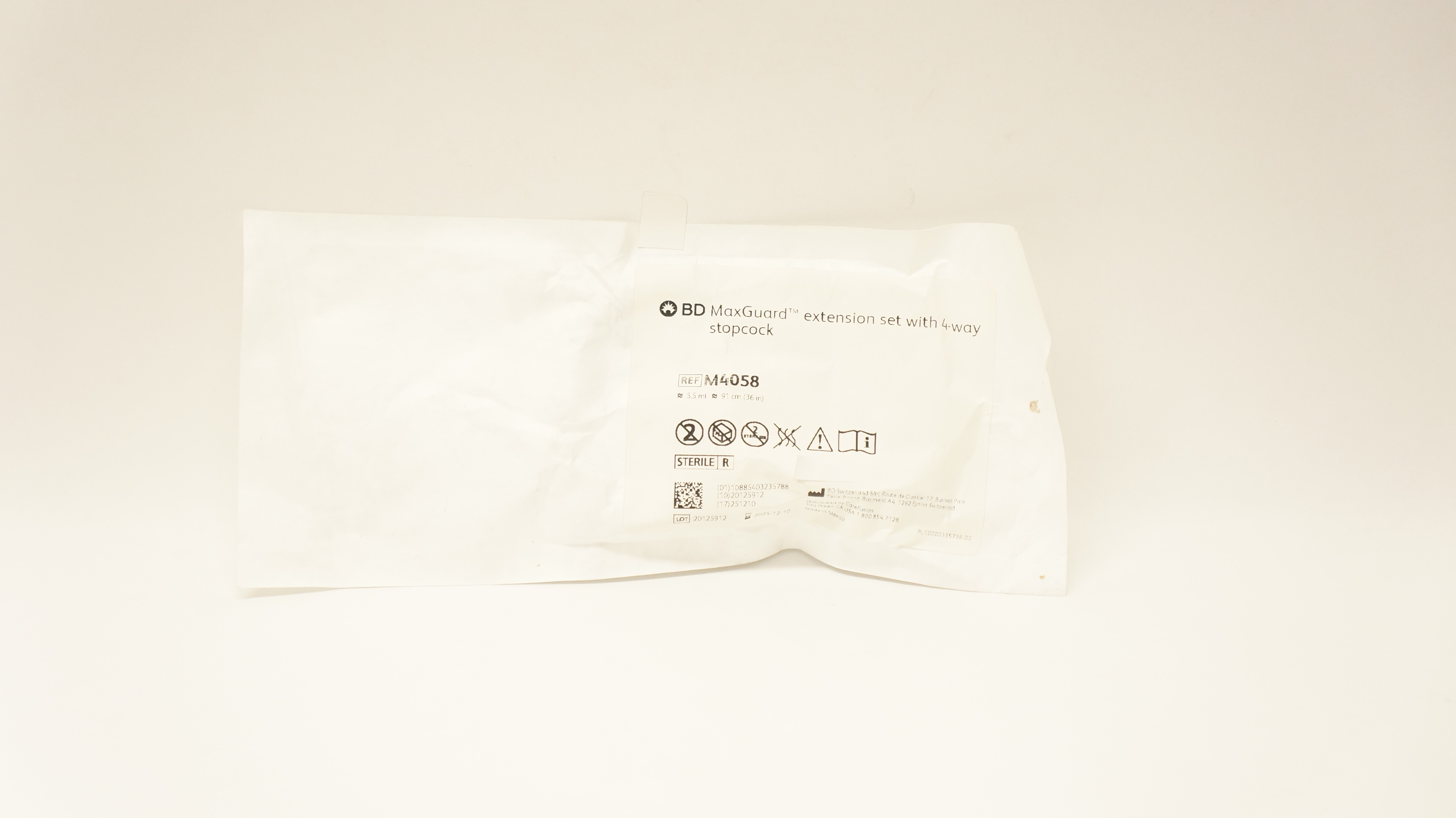 BD M4058 MaxGuard Extension Set with 4-Way Stopcock 36inch x 5.5ml