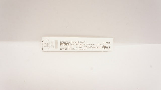 Smiths Medical 3062 ProtectIV Plus 16G x 1-1/4inch (x)