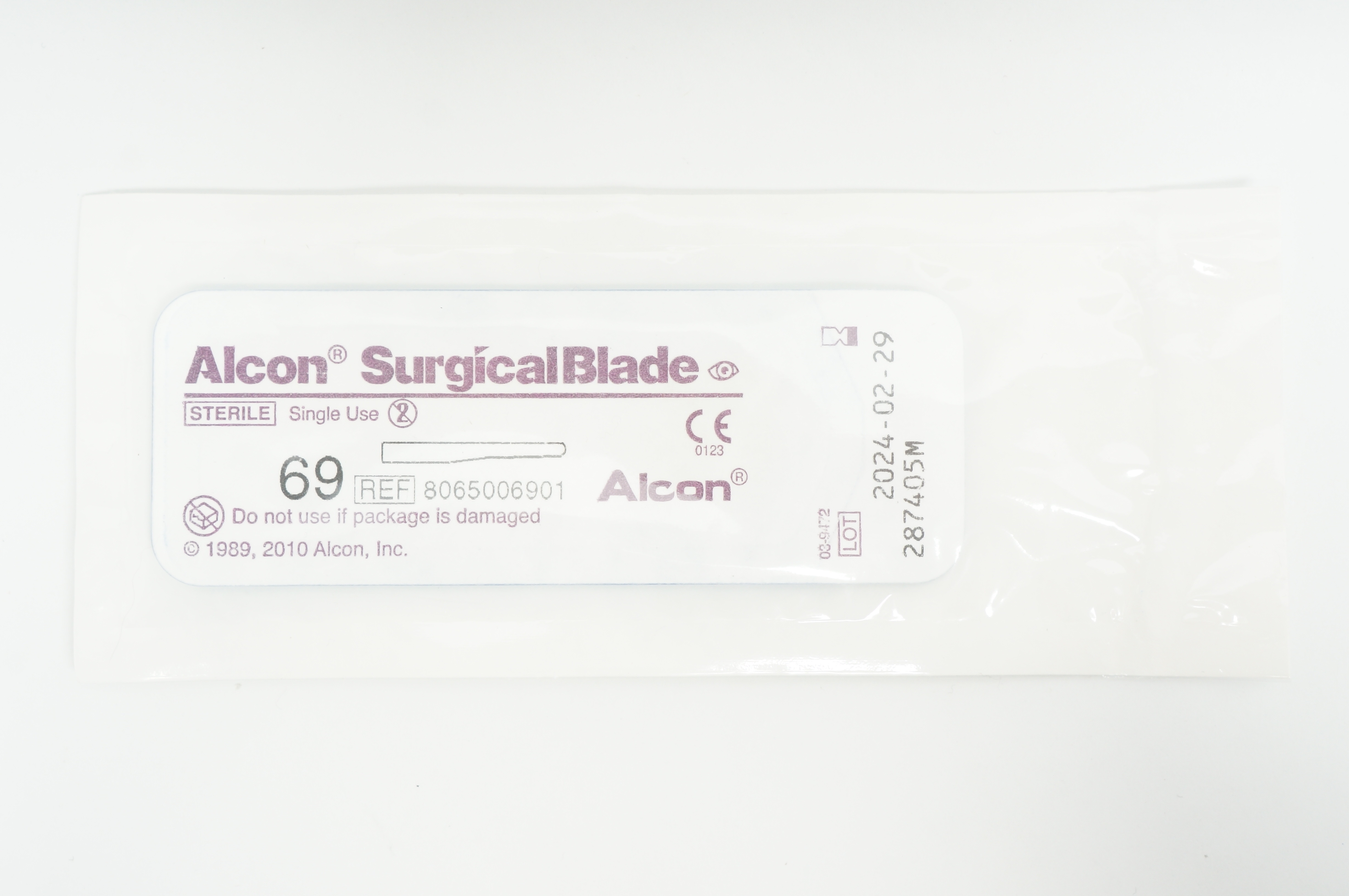 Alcon 8065006901 Surgical Blade 69